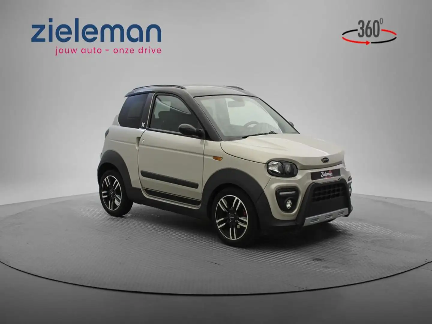 Microcar M.Go dCi M.GO 6 Plus - 2022 - 37.264 km - Airco, Stuurb Бежевий - 1