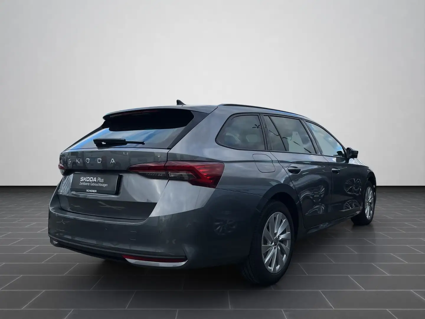 Skoda Octavia Combi Selection 2.0 TDI DSG NAVI RFK ACC Grau - 2