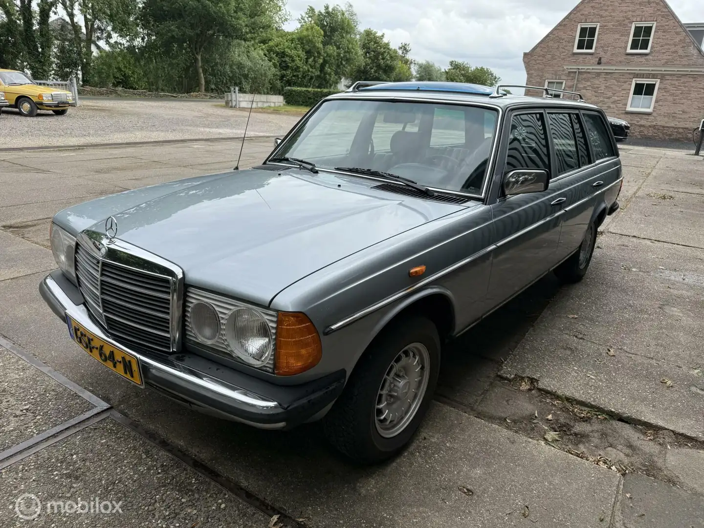 Mercedes-Benz 280 200-280 Combi 230 TE Modrá - 2