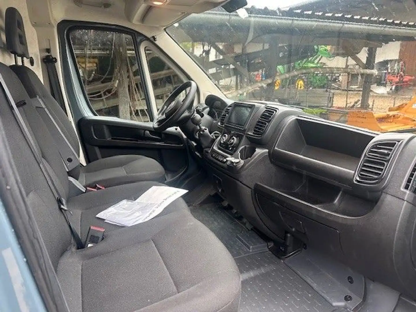 Fiat Ducato Grossr.-Kasten 35 140 L4H2 RS: 4035 mm - 2