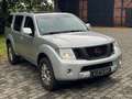 Nissan Pathfinder 2.5 dCi LE srebrna - thumbnail 2
