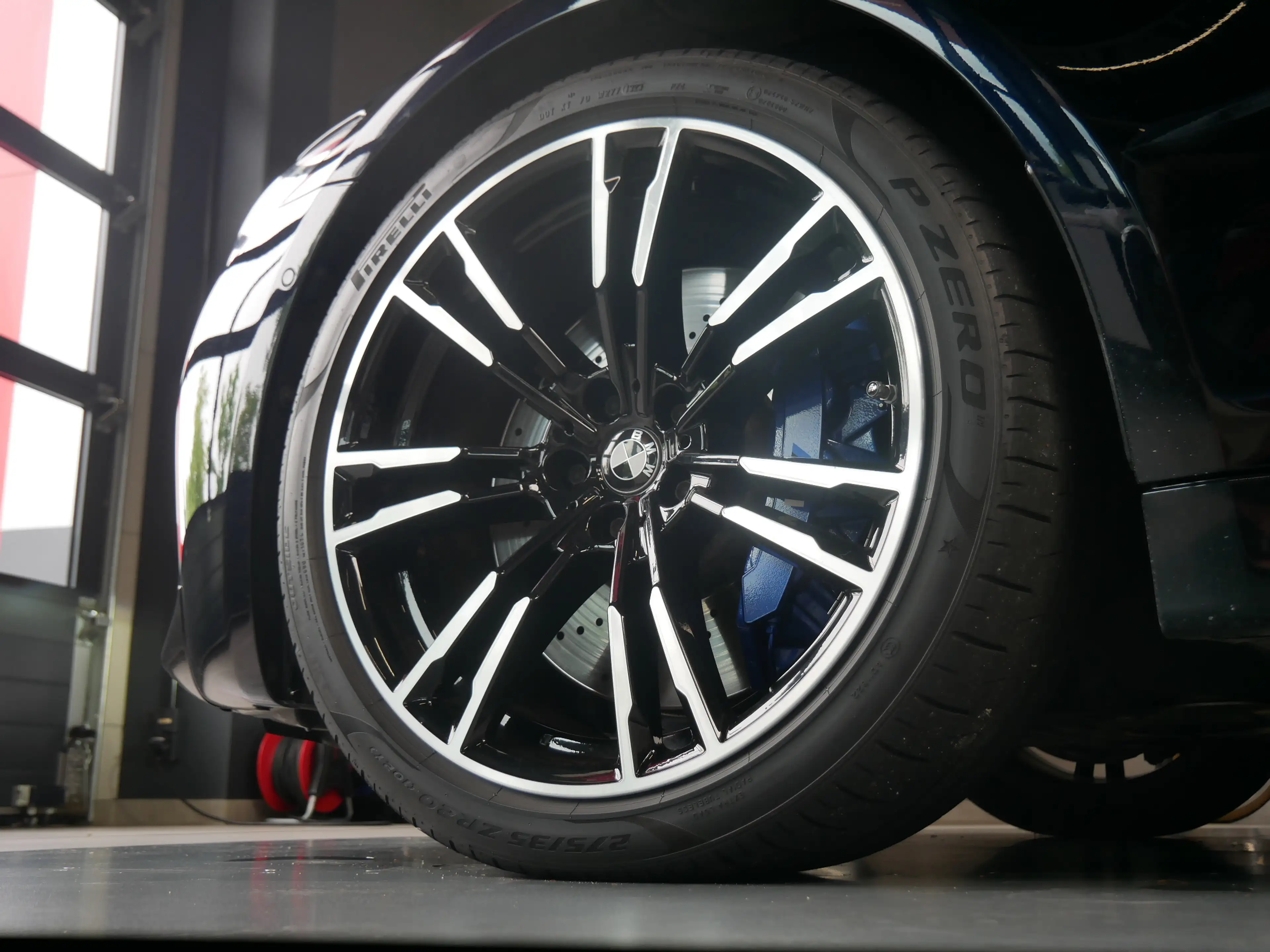 BMW M5 Competition Massage B&W Grail 360° LED Live — photo 10