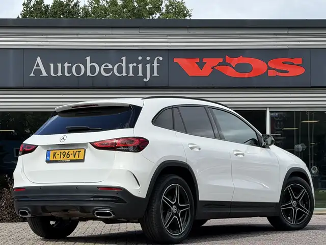 Mercedes-Benz Gla view 9