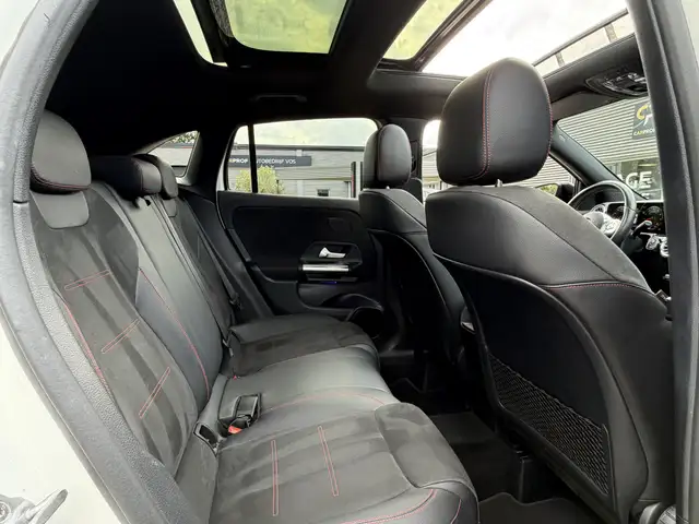 Mercedes-Benz Gla view 8