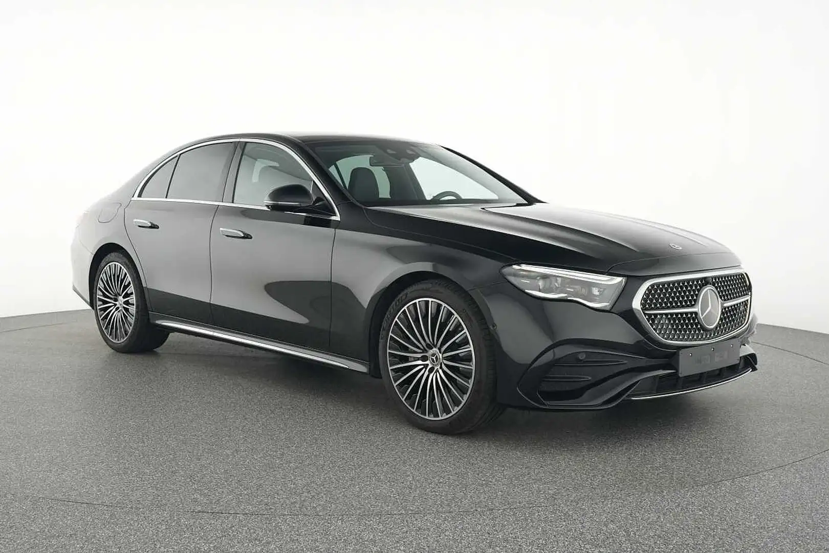 Mercedes-Benz E 200 AMG Line * Pano dak * Schwarz - 2