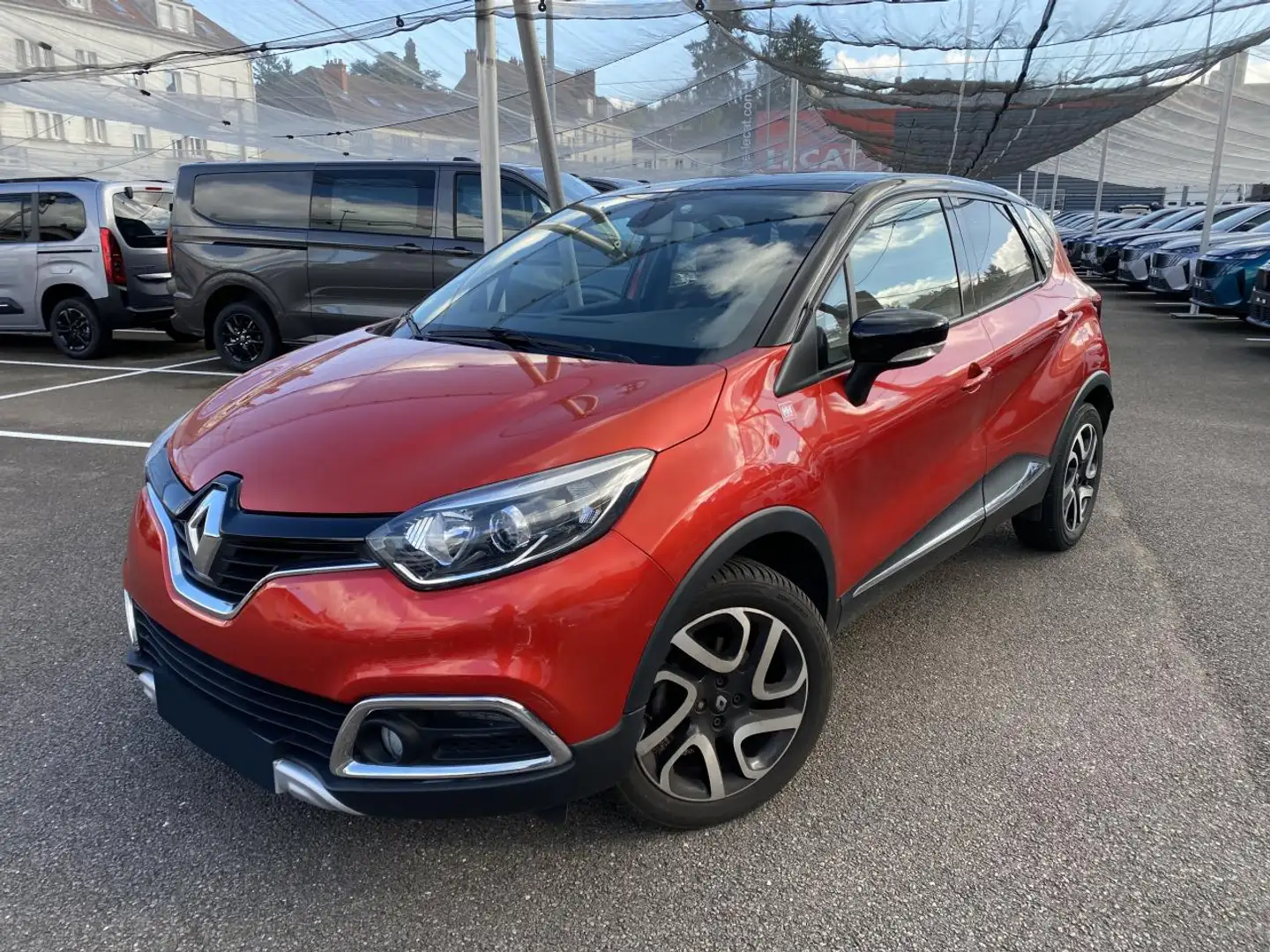 Renault Captur 1.5 Energy dCi 90 Helly Hansen Rouge - 1