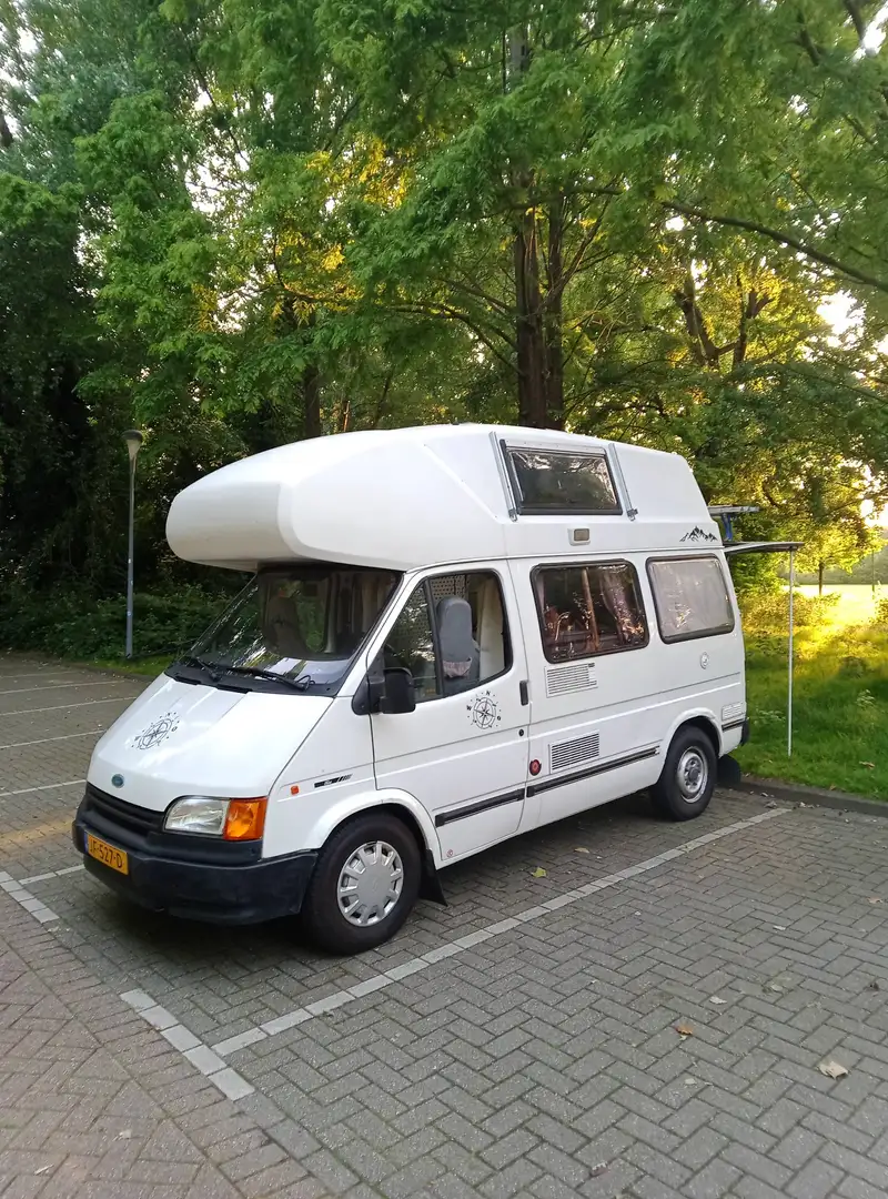 Ford Mustang Transit Wit - 1