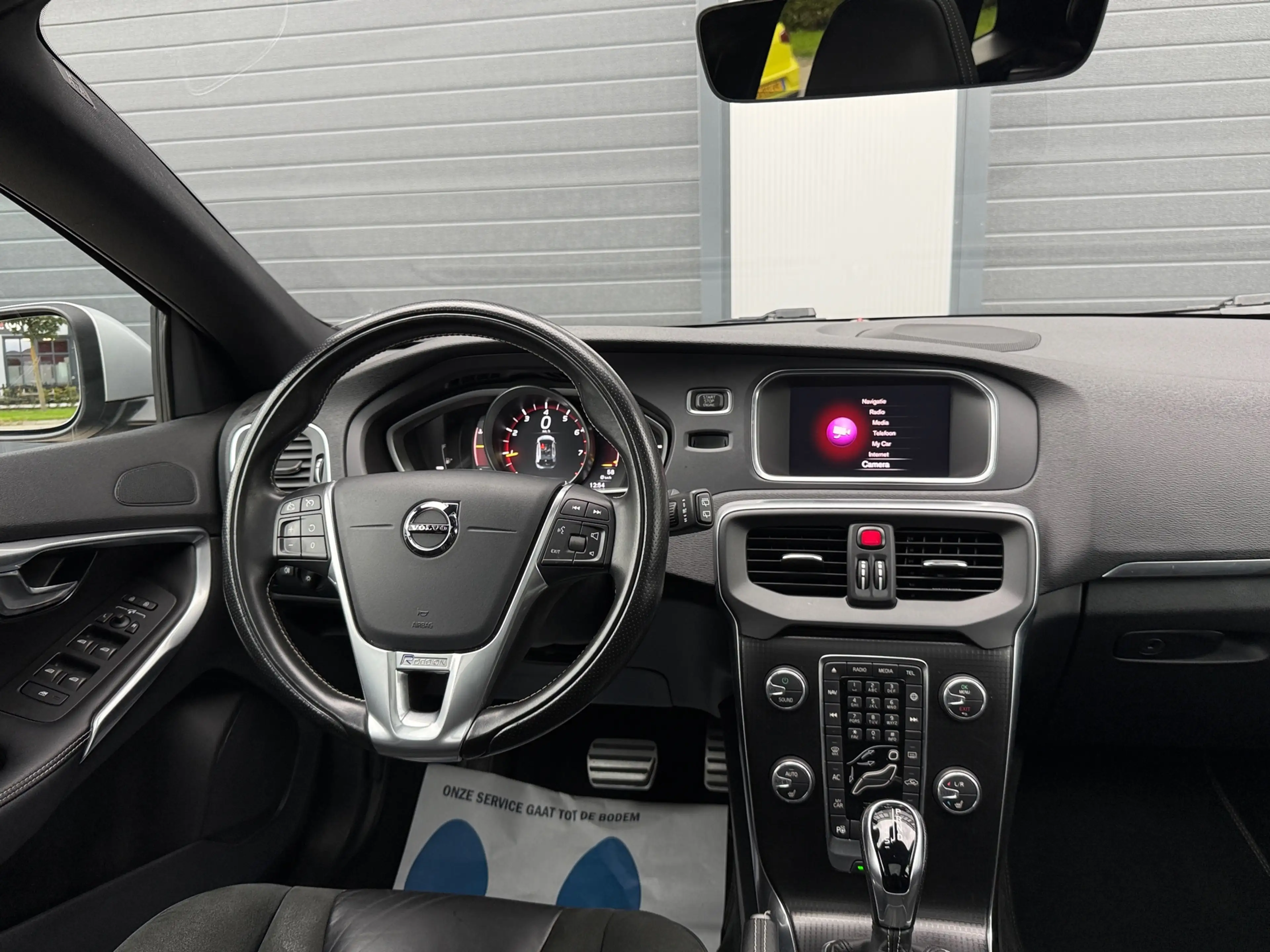 Volvo V40 1.5 T3 Polar+ Sport / AUTOMAAT / NAP / TREKHAAK / — photo 9