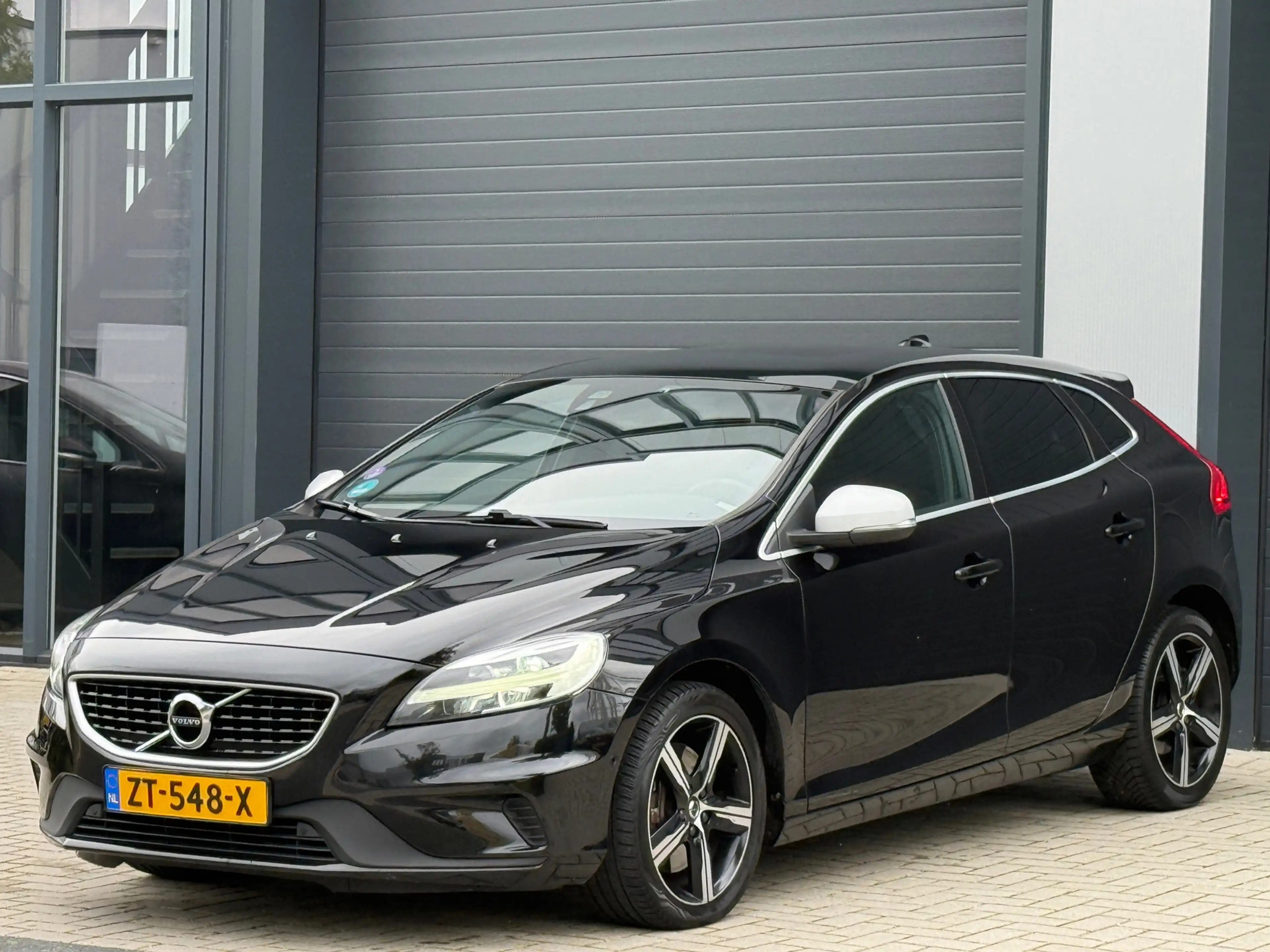 Volvo V40 1.5 T3 Polar+ Sport / AUTOMAAT / NAP / TREKHAAK / — photo 7
