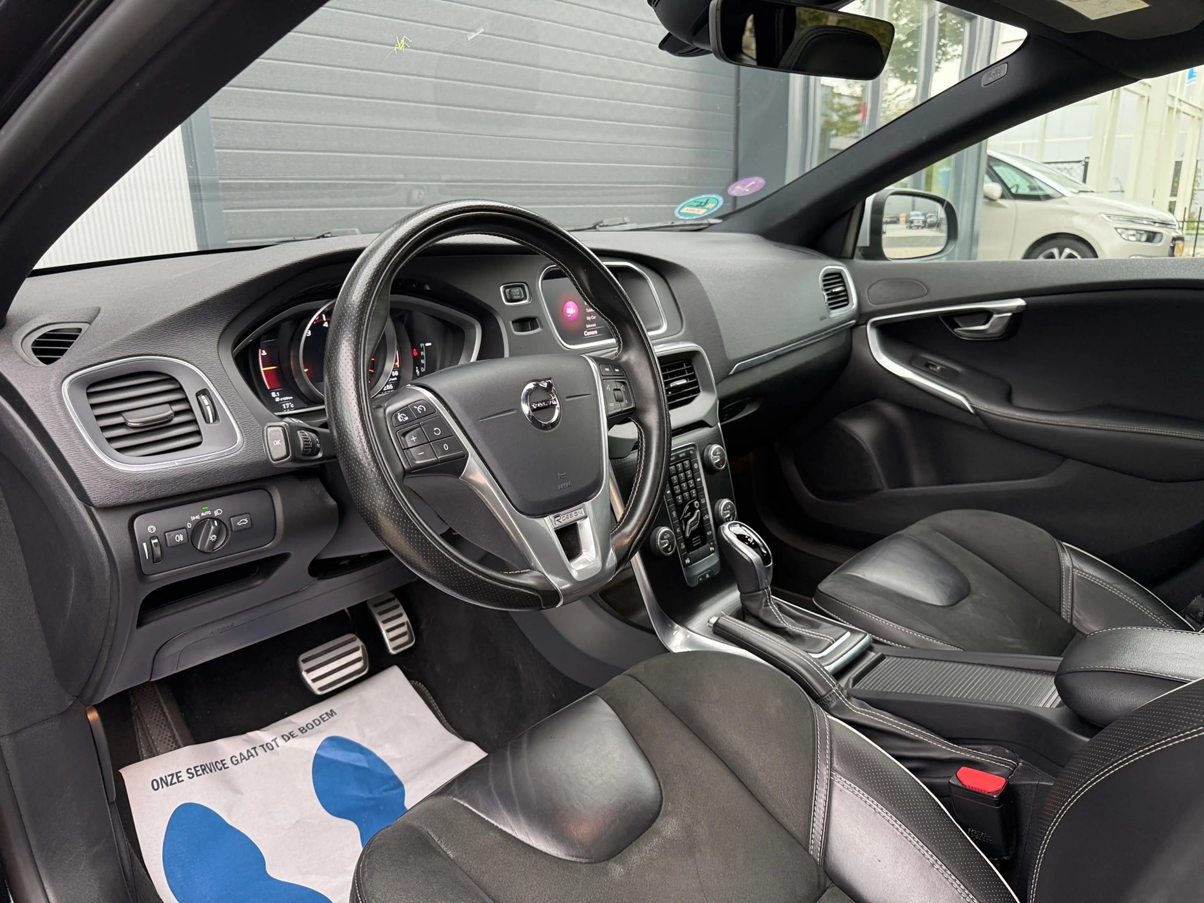 Volvo V40 1.5 T3 Polar+ Sport / AUTOMAAT / NAP / TREKHAAK / — photo 6