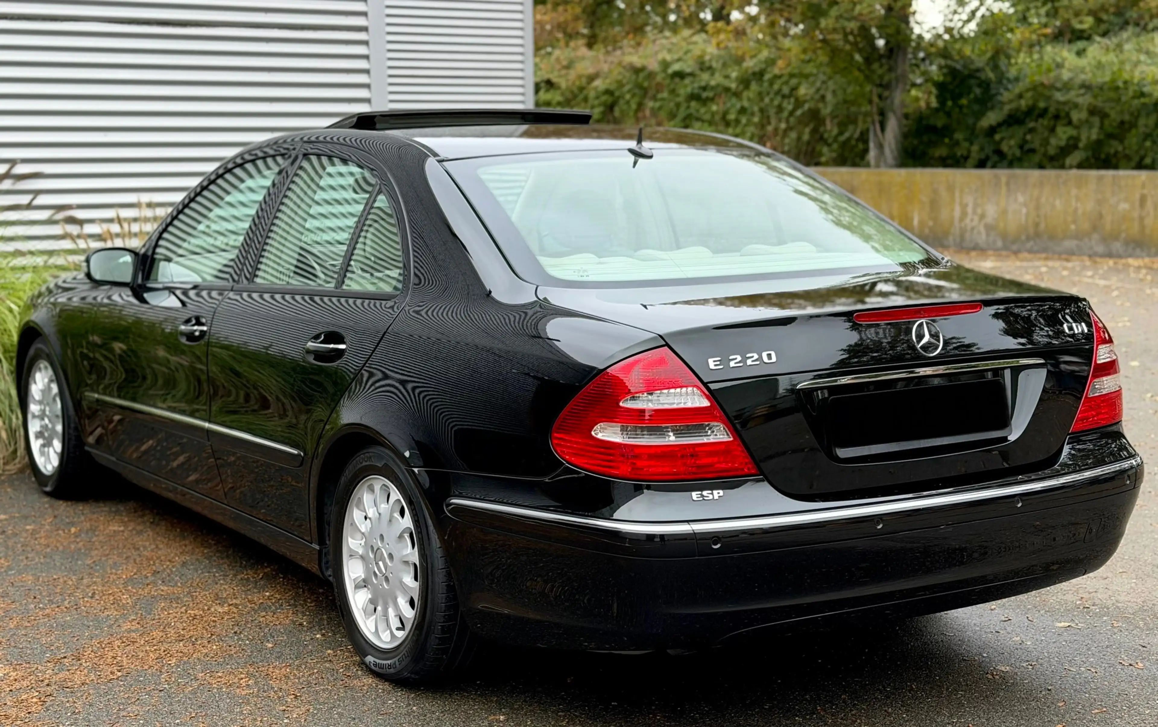 Mercedes-Benz E 220 E 220 CDI Elegance — photo 8