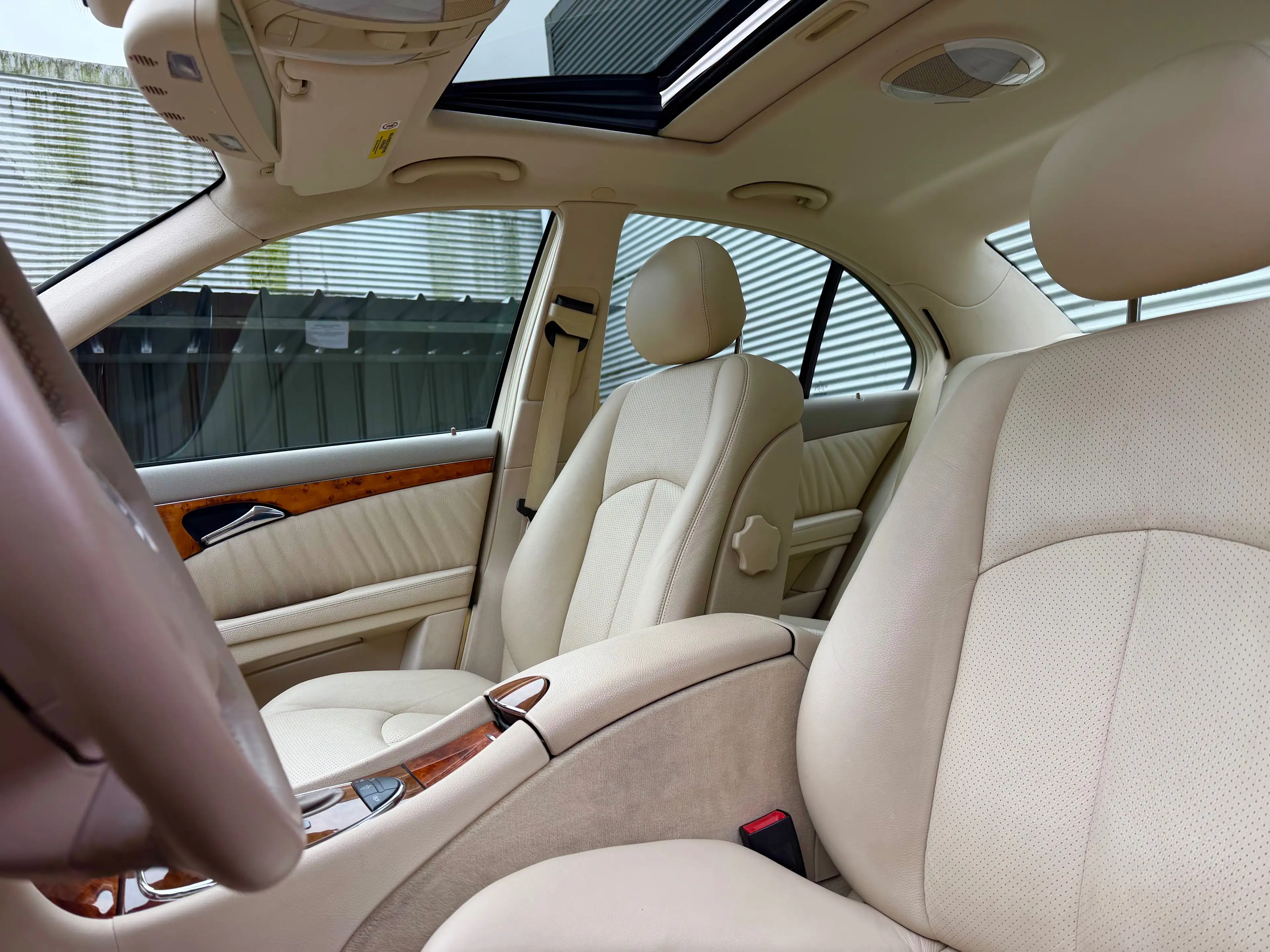 Mercedes-Benz E 220 E 220 CDI Elegance — photo 10