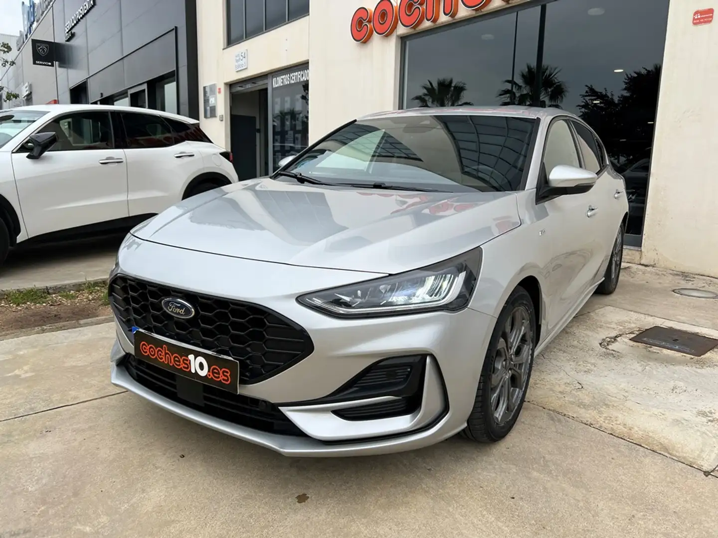 Ford Focus 1.0 Ecoboost MHEV ST-Line X 125 Plateado - 2