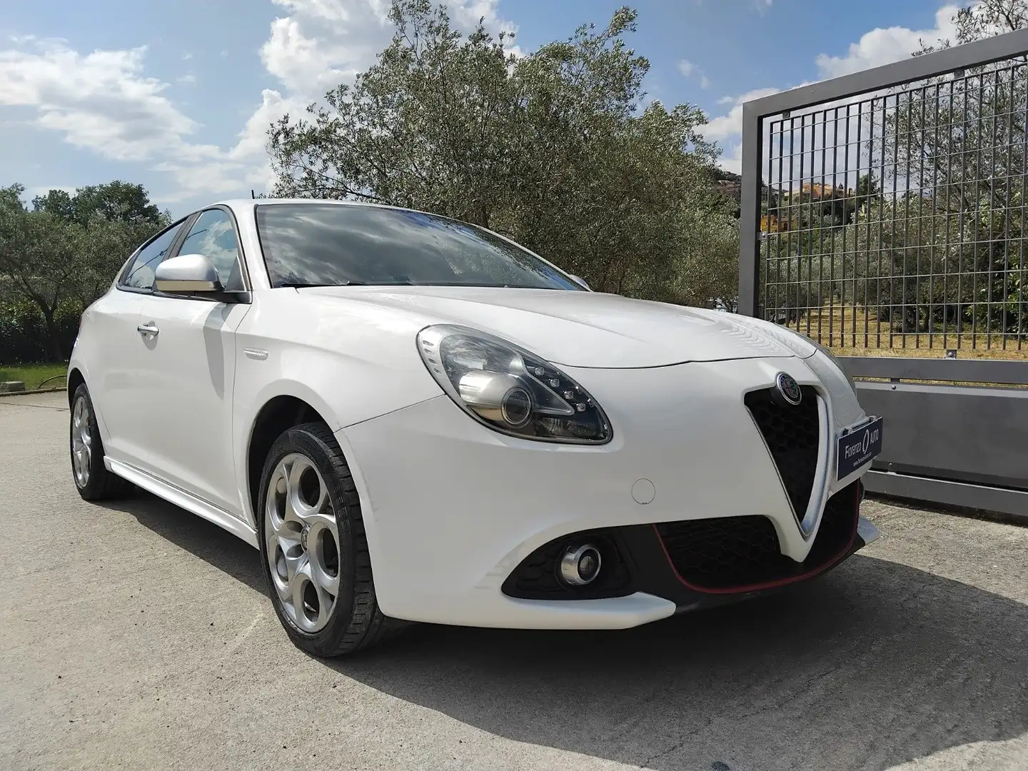 Alfa Romeo Giulietta 1.4 t. Sport 120cv Weiß - 1