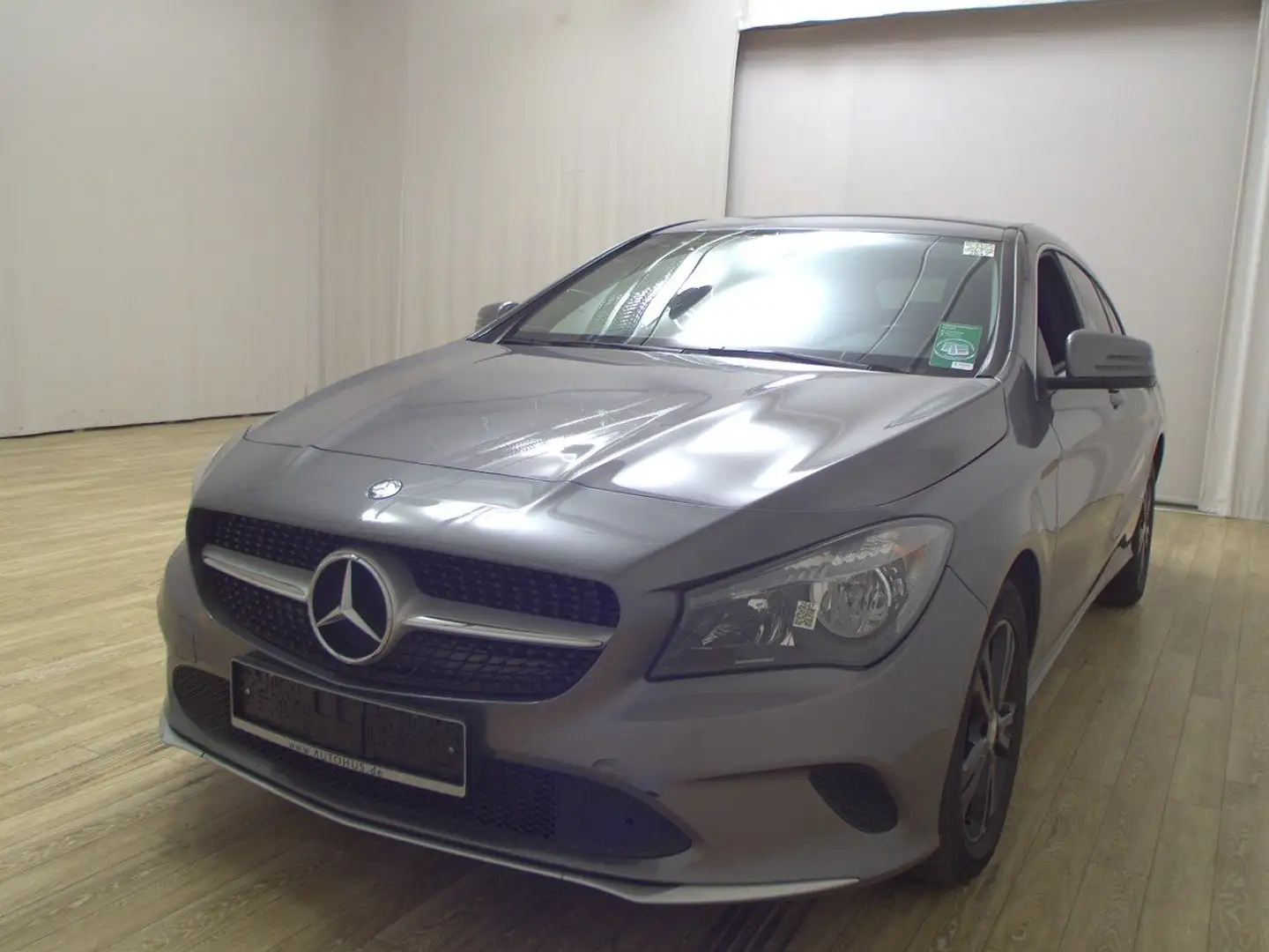 Mercedes-Benz CLA 180 SB d Navi Shz RfK HU 07/27 Grau - 2