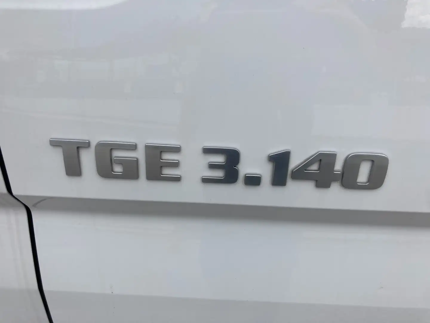 MAN TGE 3 . 140 Bianco - 2