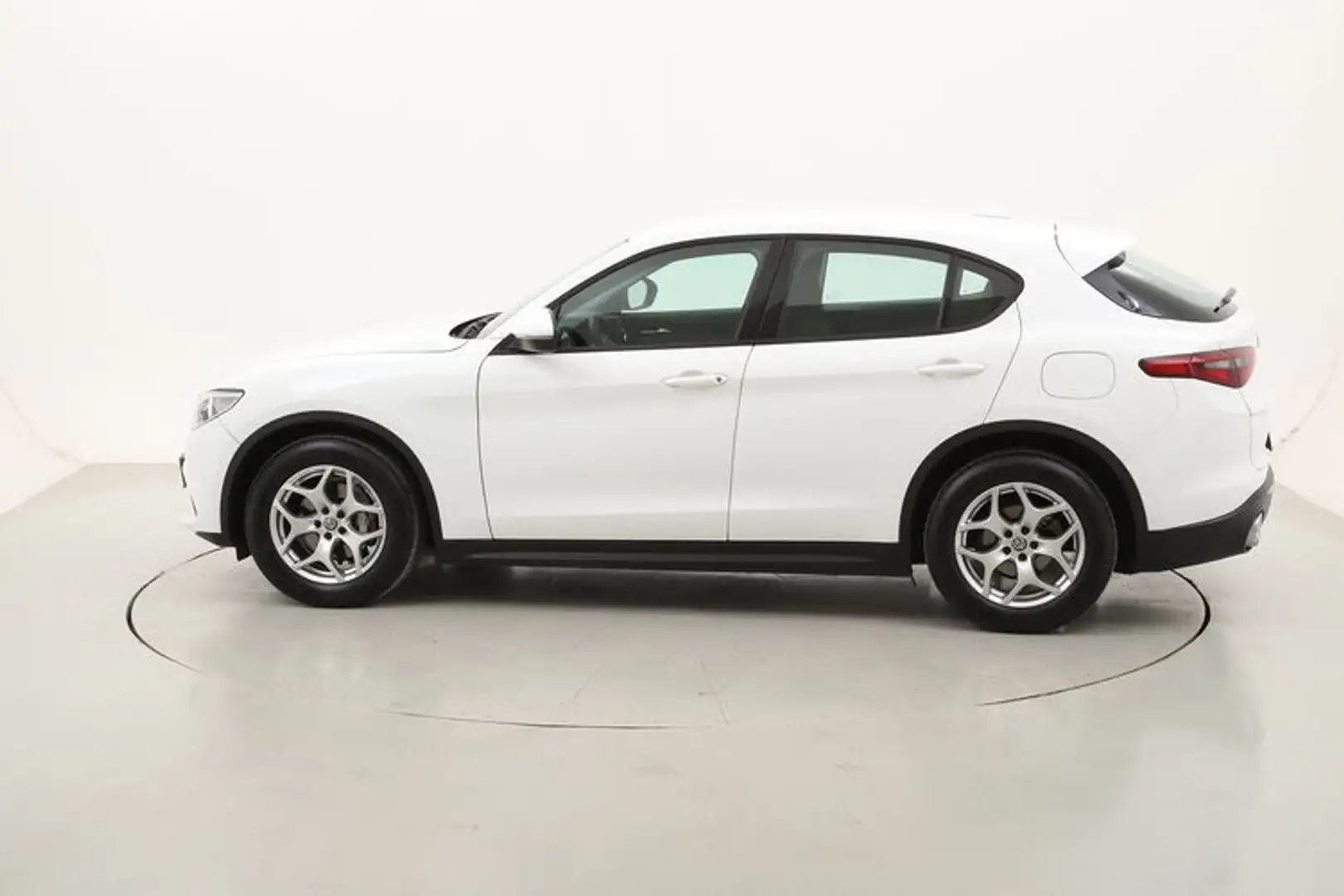 Alfa Romeo Stelvio Business AT8 2.1 Diesel 160CV Wit - 2