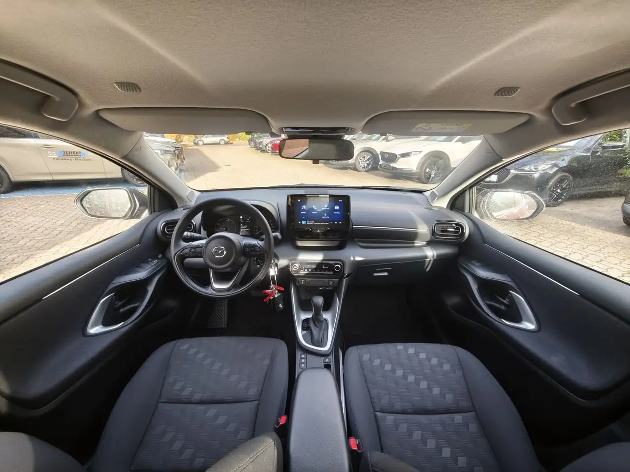 Mazda 2 Hybrid 1.5L VVT-i Center-Line 6