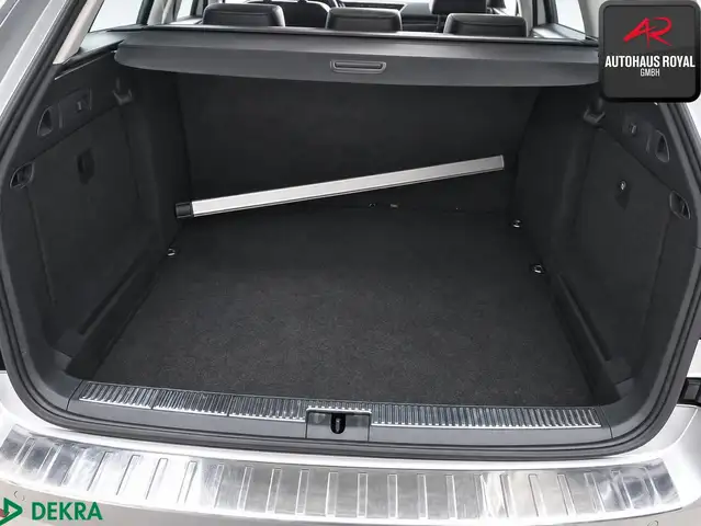 Skoda Superb view 4