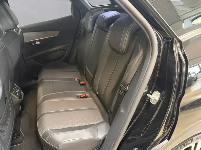 Peugeot 3008 view 13
