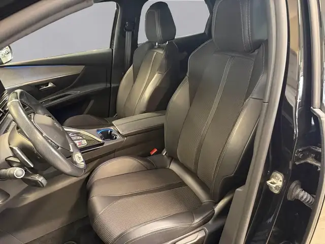 Peugeot 3008 view 10