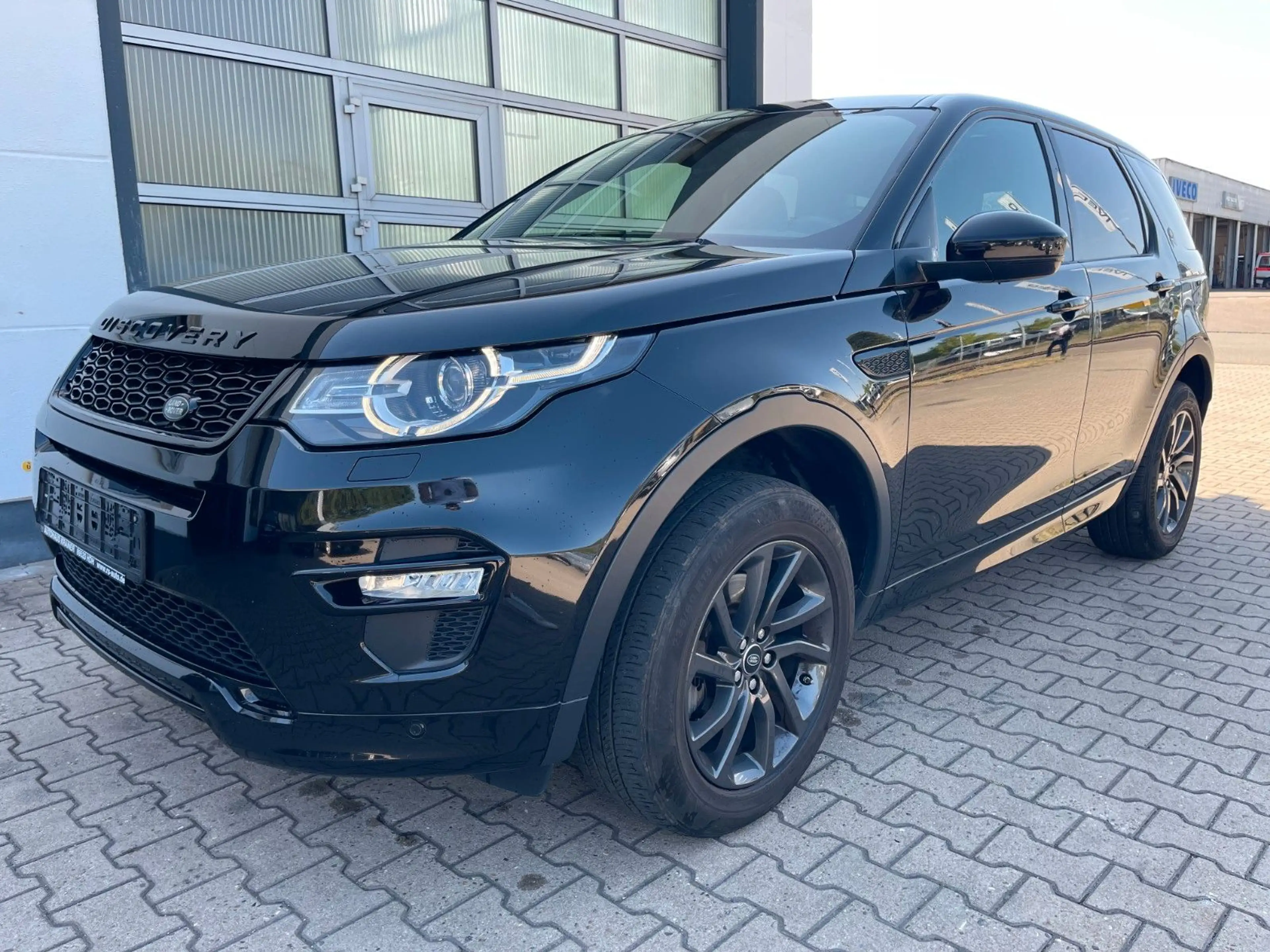 Land Rover Discovery Sport SE AWD/AHK/2.HD/PANO/SHZ/NAVI/..