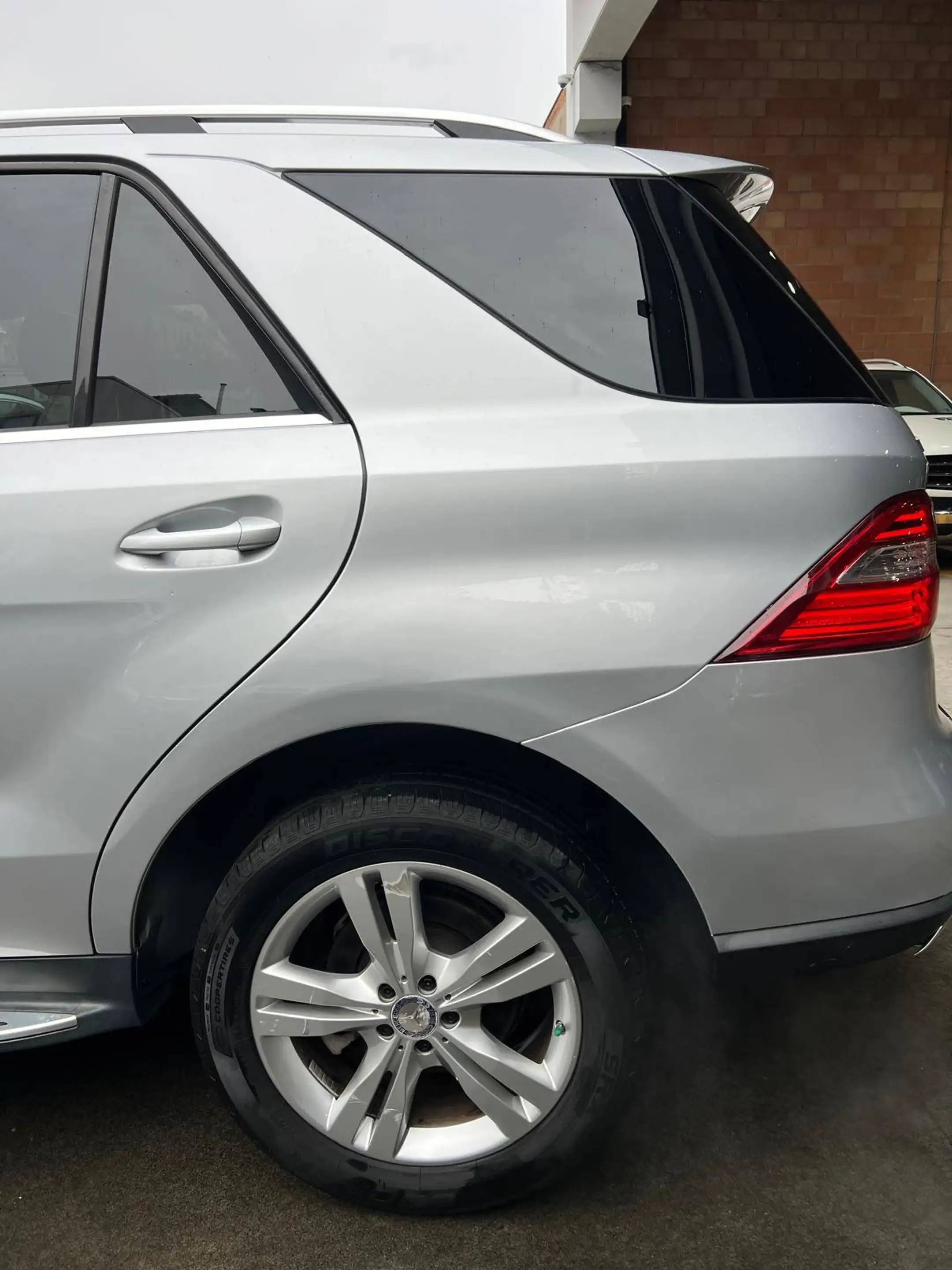 Mercedes-Benz ML 350 FULLY LOADED-4MATIC-ONLY FOR EXPORT OUT OF EUROPE — photo 4