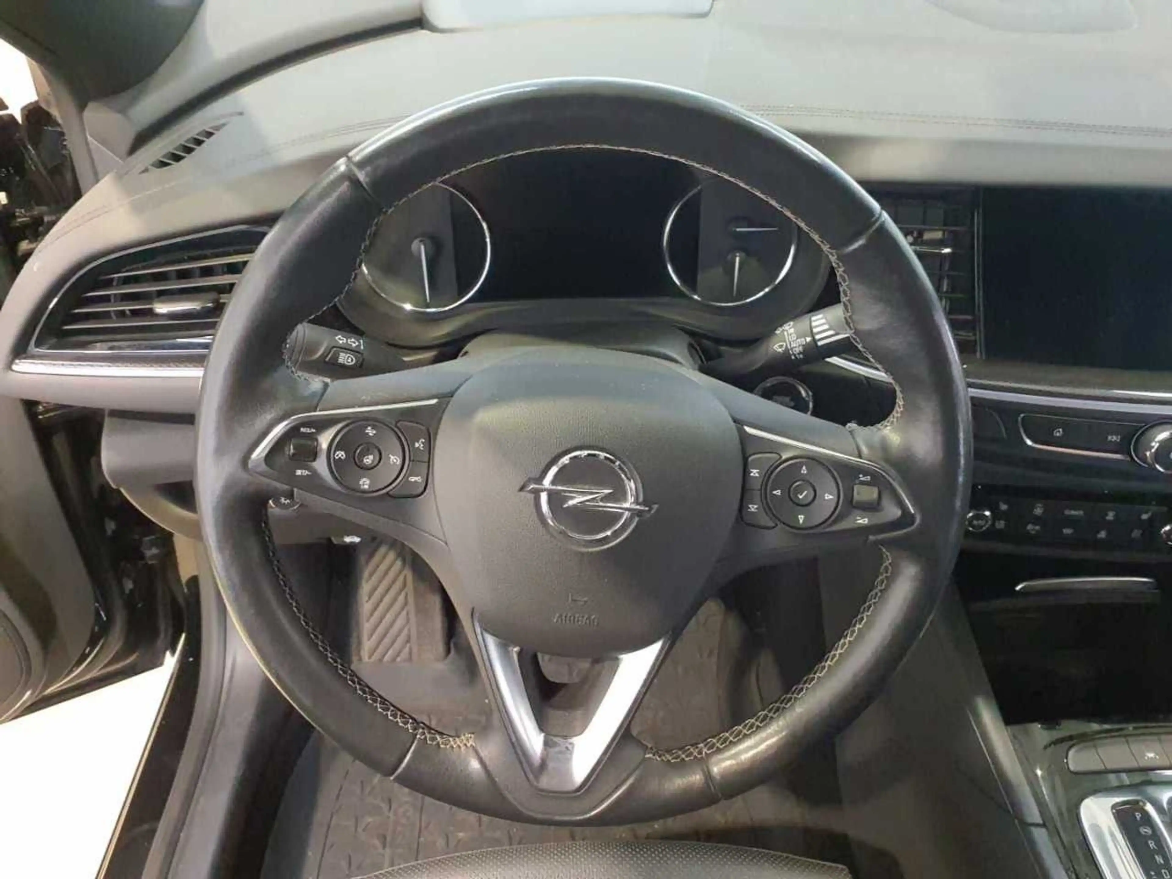 Opel Insignia B Business AHK*HUD*STHZG*LedPixel*Leder — photo 9