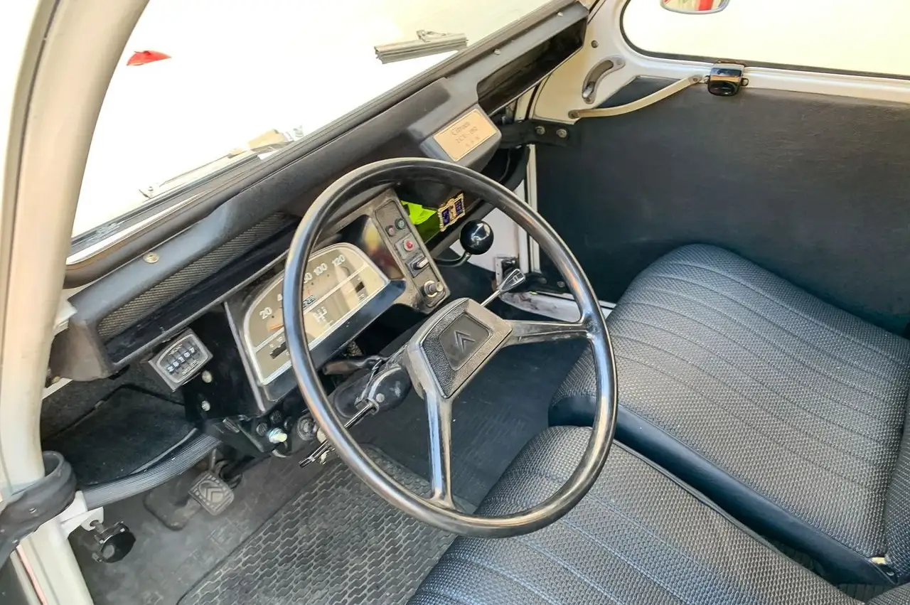 Citroen 2CV Club, foto 6