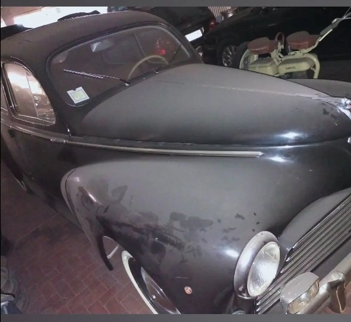 Peugeot Negru - 1