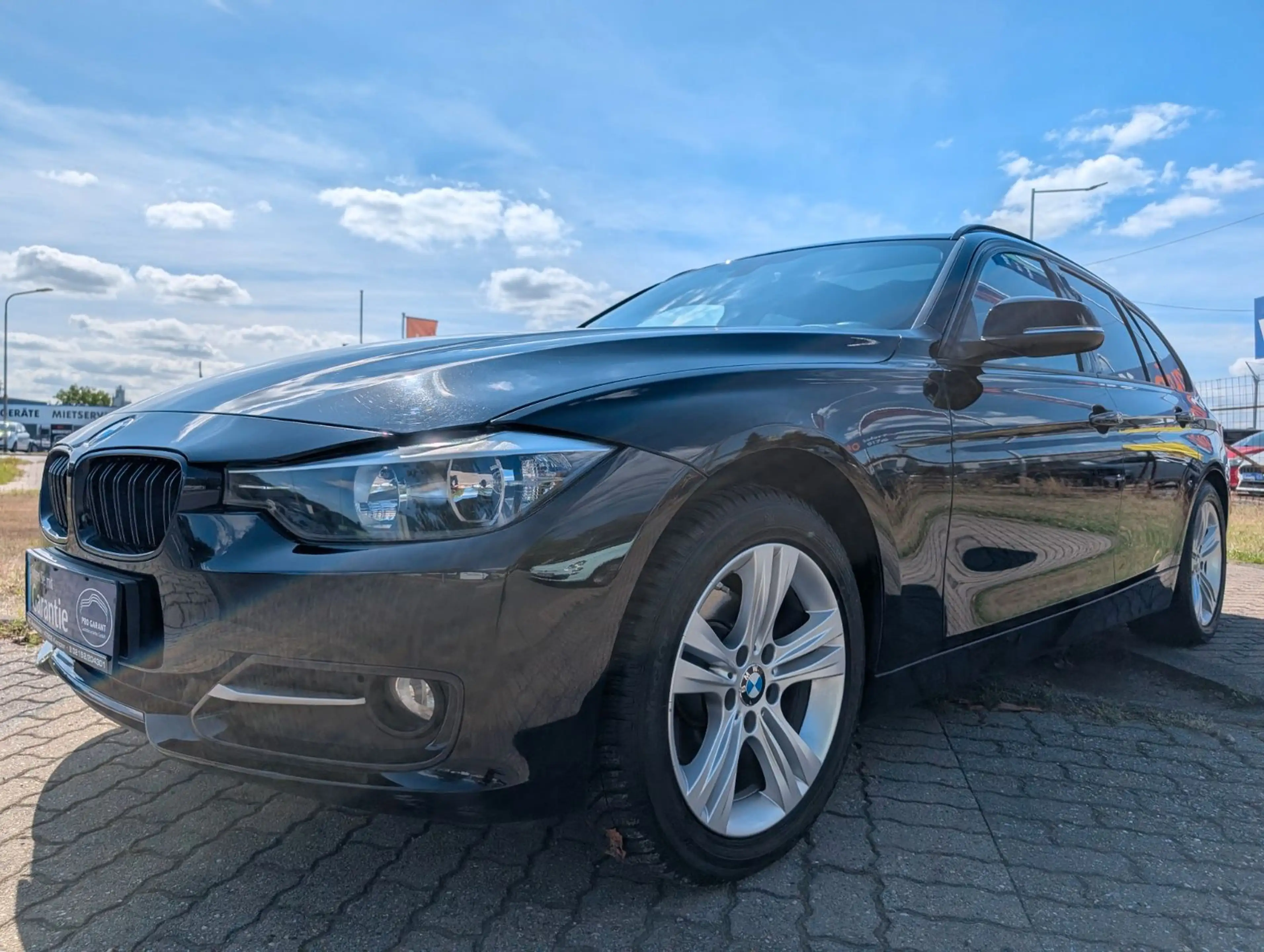 BMW 316 i 3 Touring*PANORAMA-DACH*AUTOMATIK*PDC !! — photo 15