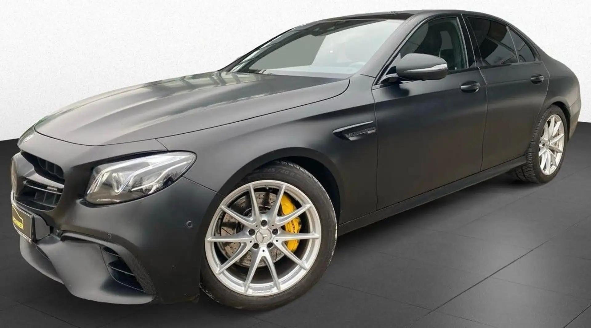 Mercedes-Benz E 63 AMG Lim 4Matic+*360°KAM*ACC*PANO*MULTIBEAM* Schwarz - 1