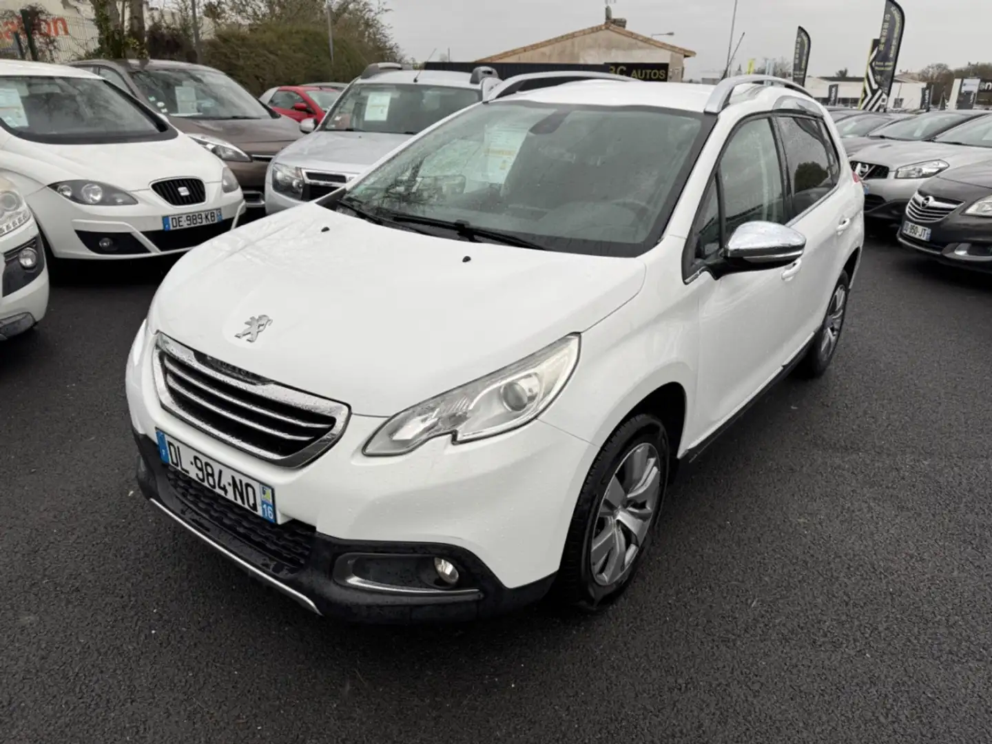 Peugeot 2008 1.6 e-HDi 92ch FAP Business Pack - 1