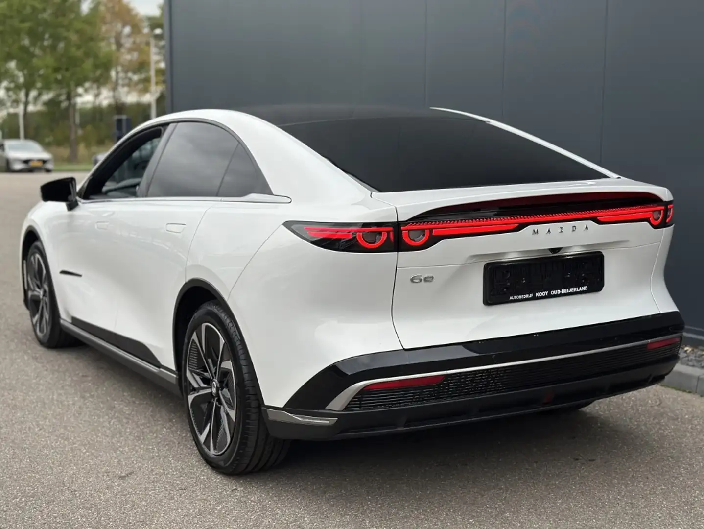 Mazda 6e Takumi 68.8 kWh OP=OP Eindejaars-actie! Blanc - 2