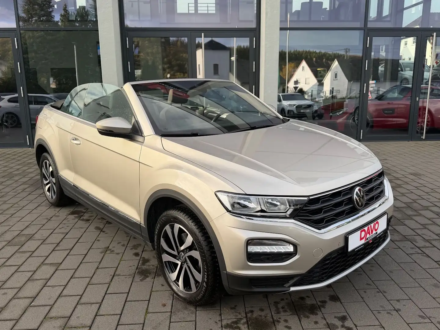Volkswagen T-Roc Cabriolet 1.0 TSI Active/PDC/BEATS Silber - 1