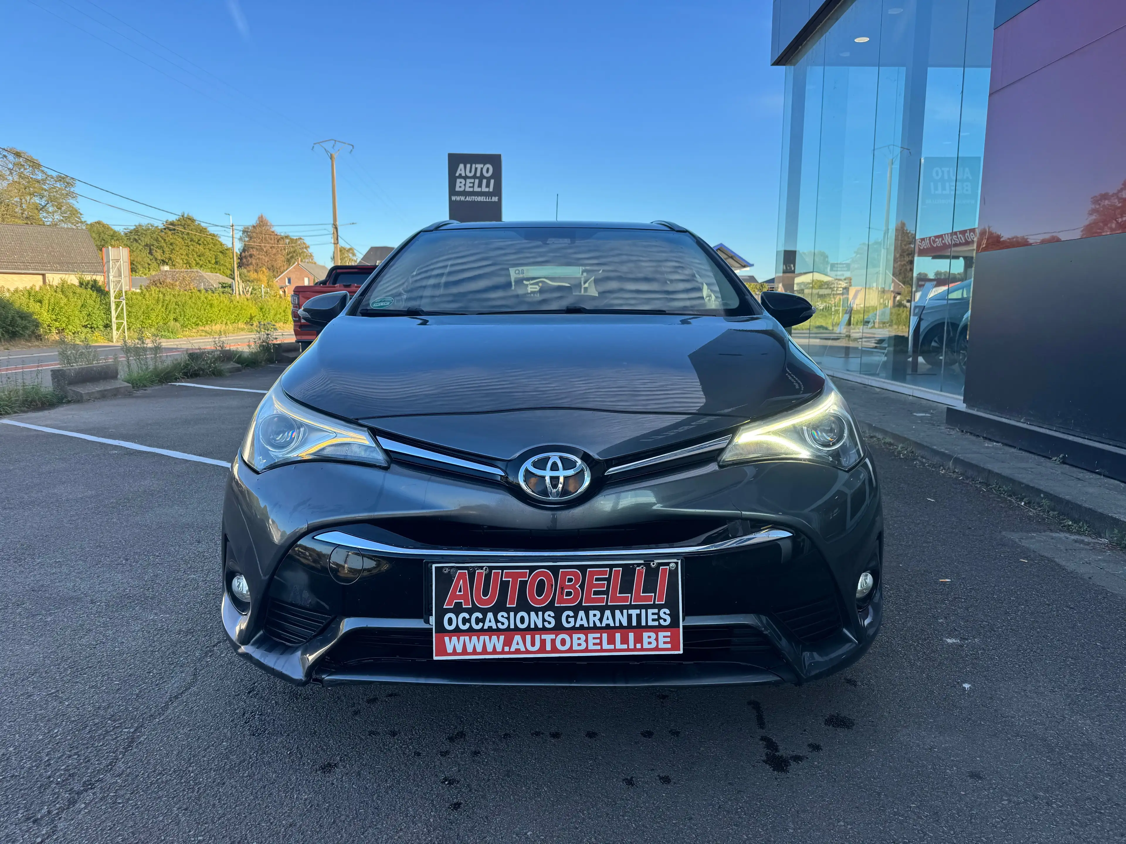 Toyota Avensis Avensis SW 1.6 D-4D**TOIT PANO**CAMERA**GPS**FULL LED!! — photo 2