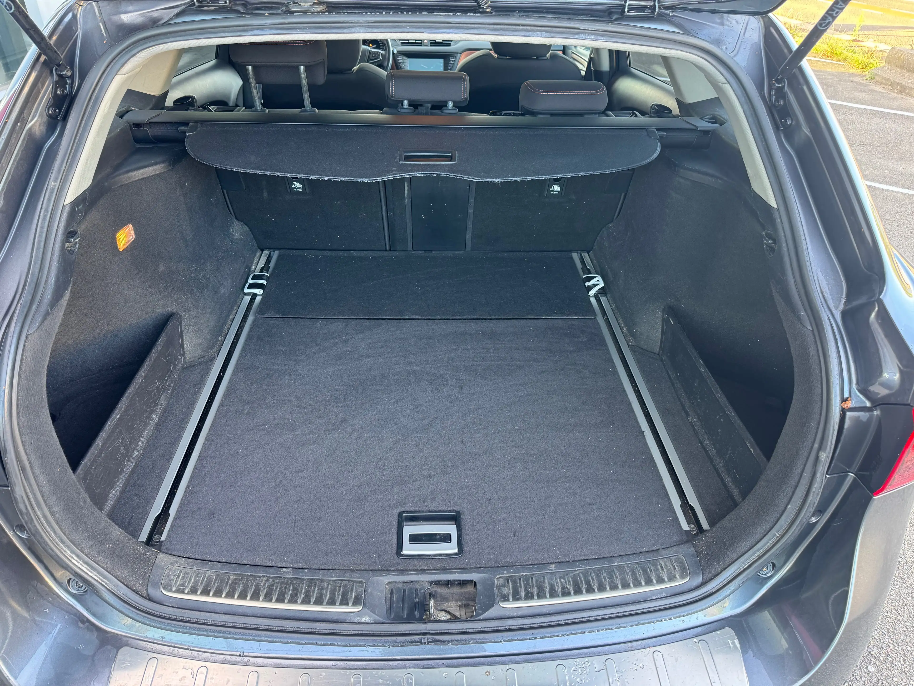 Toyota Avensis Avensis SW 1.6 D-4D**TOIT PANO**CAMERA**GPS**FULL LED!! — photo 7