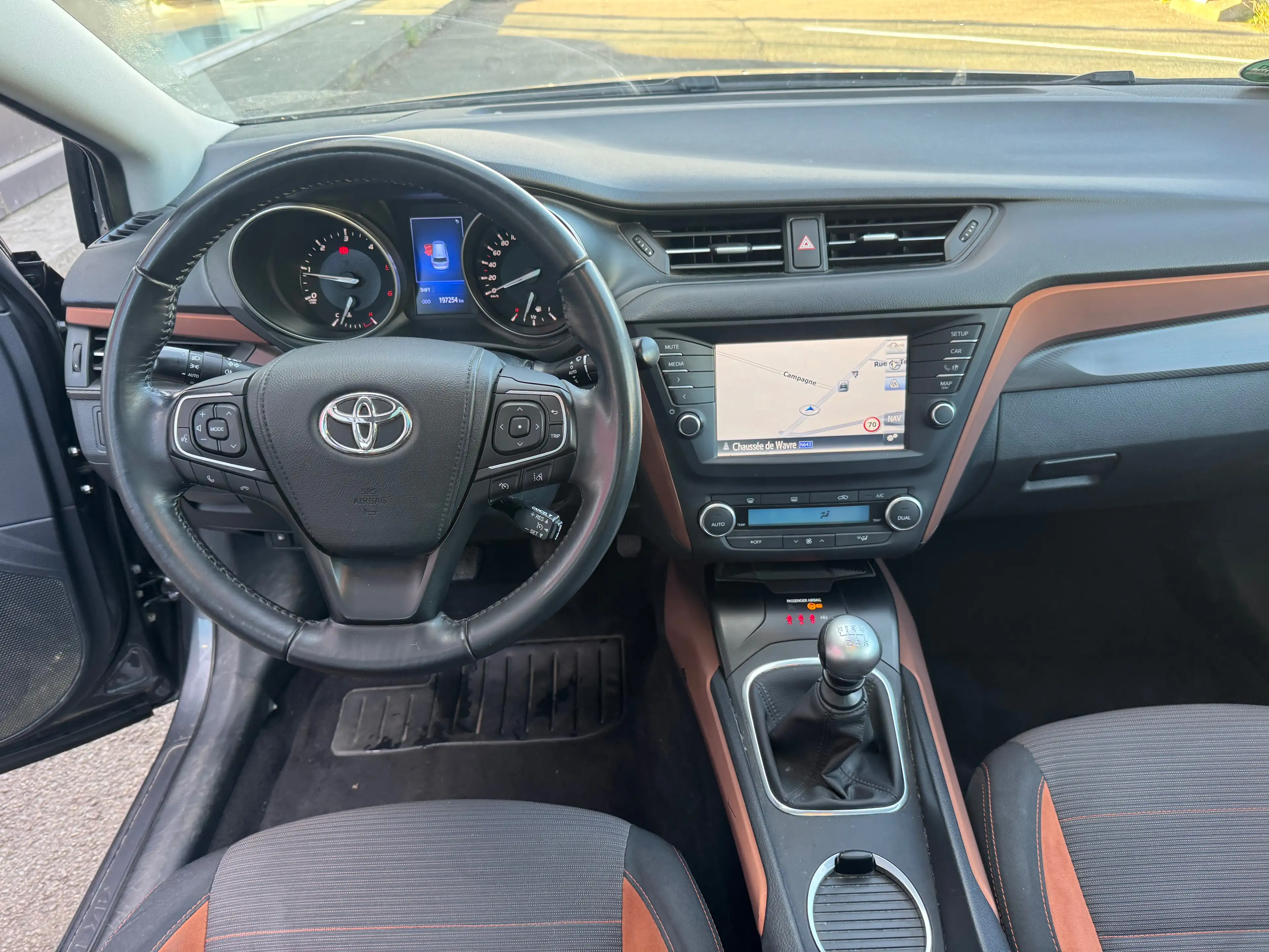 Toyota Avensis Avensis SW 1.6 D-4D**TOIT PANO**CAMERA**GPS**FULL LED!! — photo 10