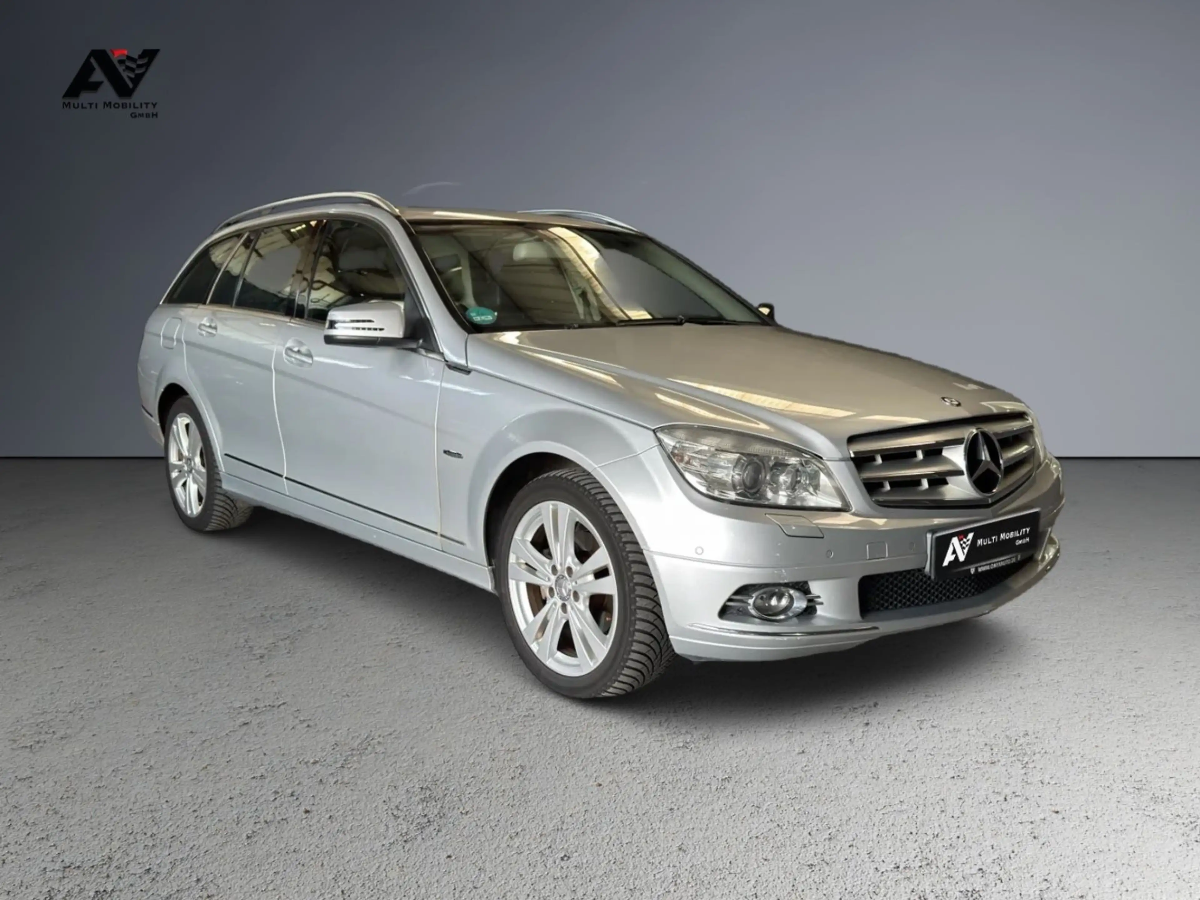 Mercedes-Benz C 180 T Aut Glasdach El.Sitze SHZ PDC SchHeft