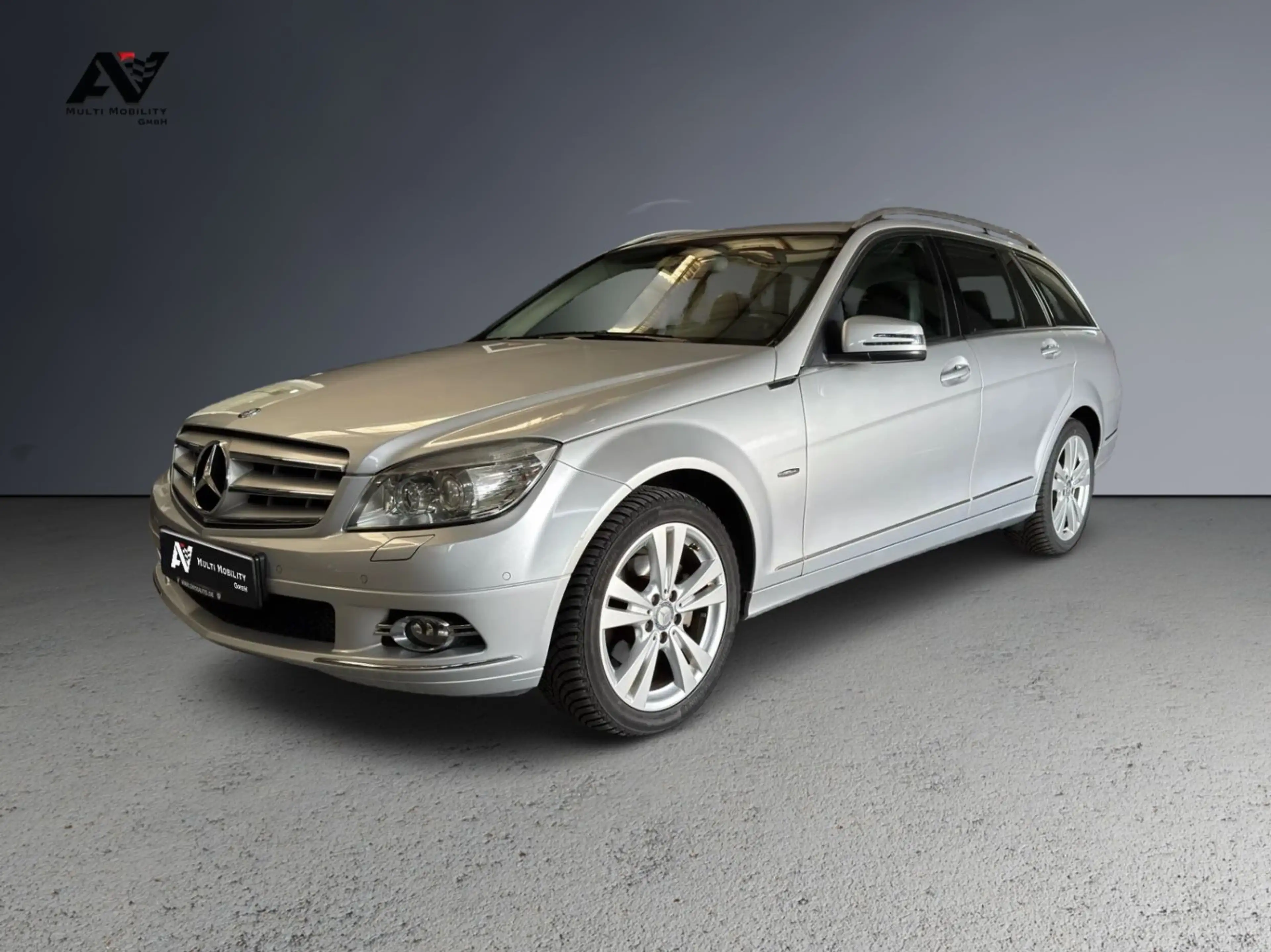Mercedes-Benz C 180 T Aut Glasdach El.Sitze SHZ PDC SchHeft — photo 3