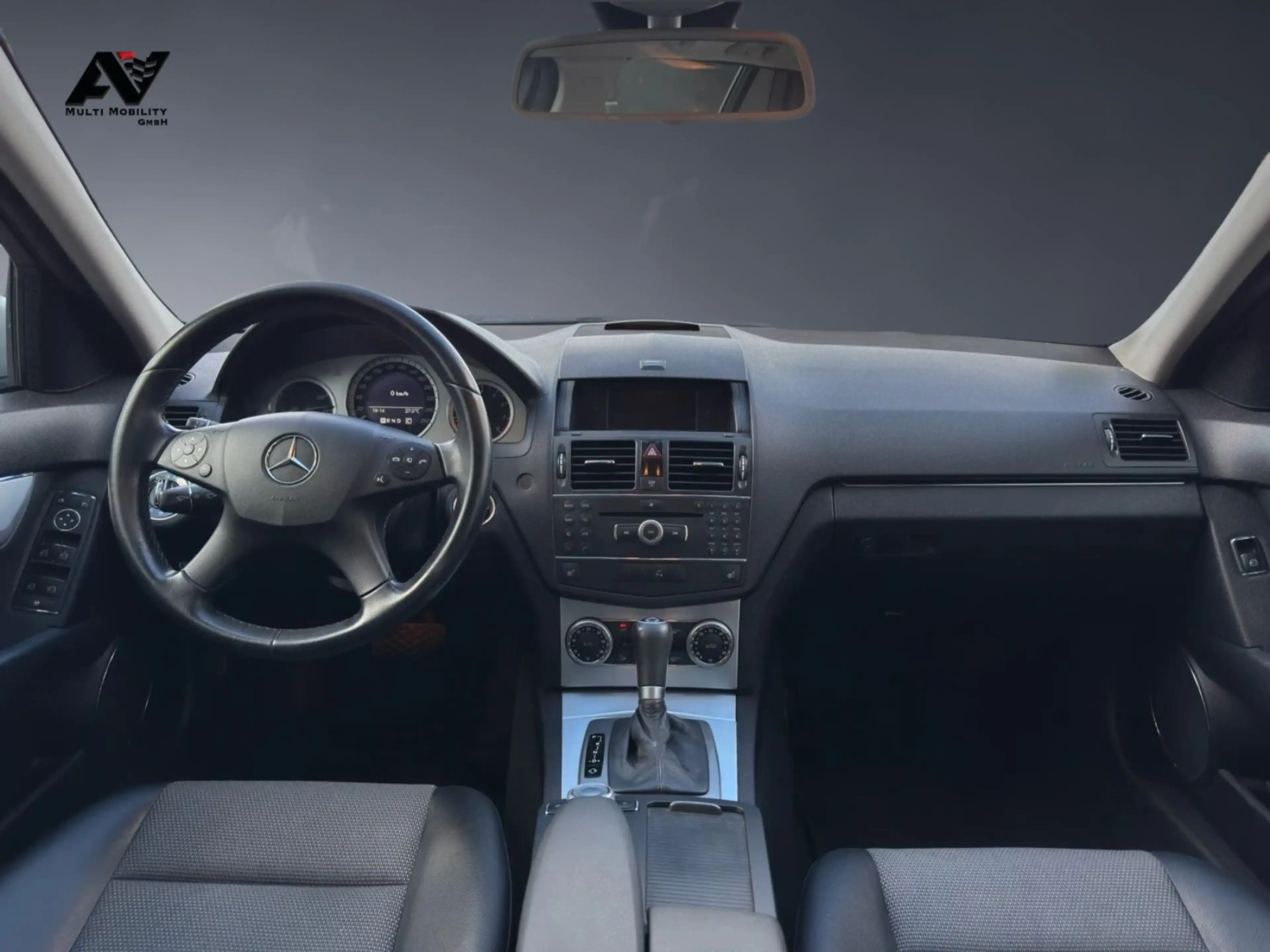 Mercedes-Benz C 180 T Aut Glasdach El.Sitze SHZ PDC SchHeft — photo 11