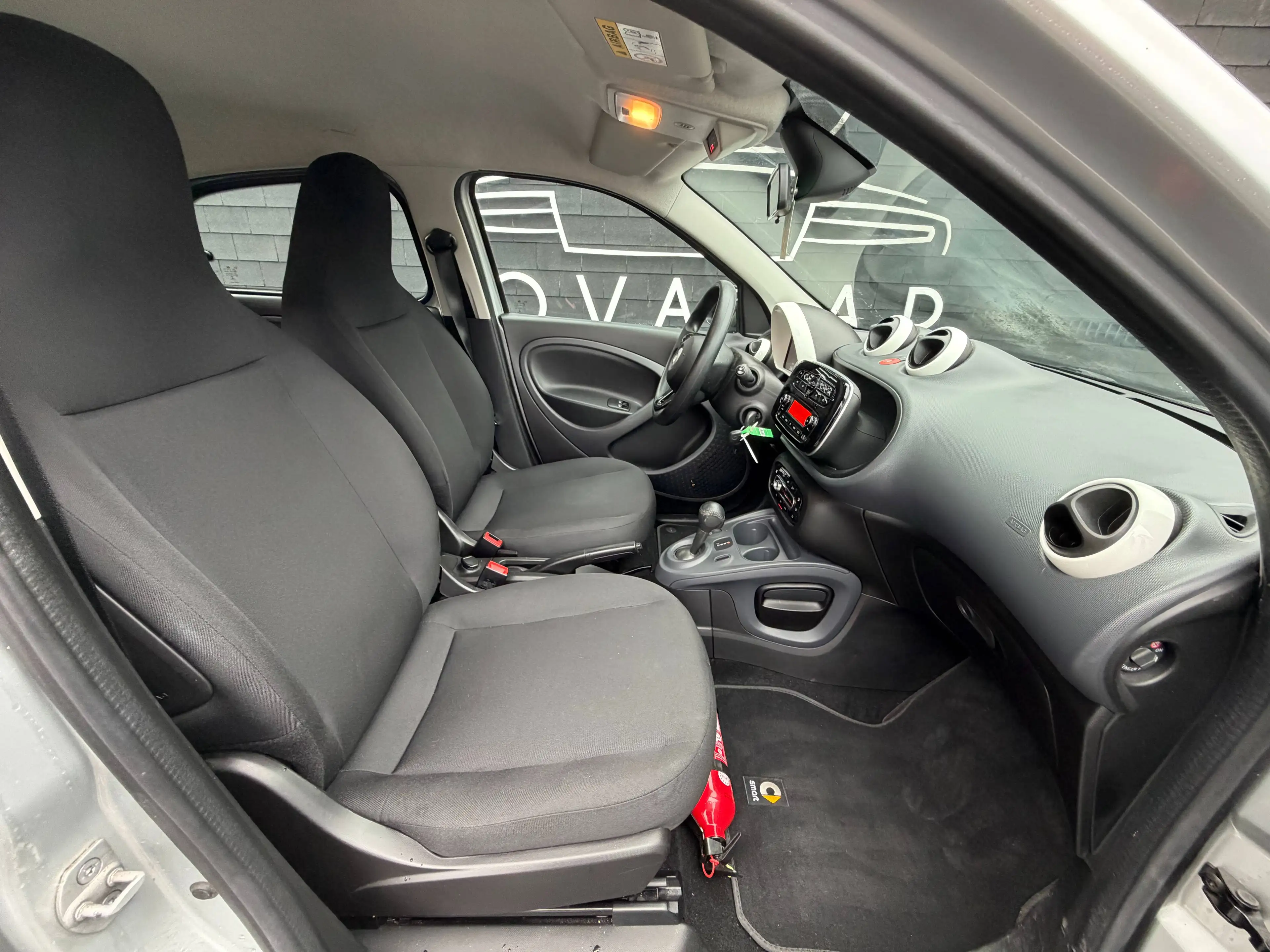 smart forFour 1.0i *** 18 581 KM *** BOITE AUTO+AIRCO+JANTES+EURO 6B — photo 9