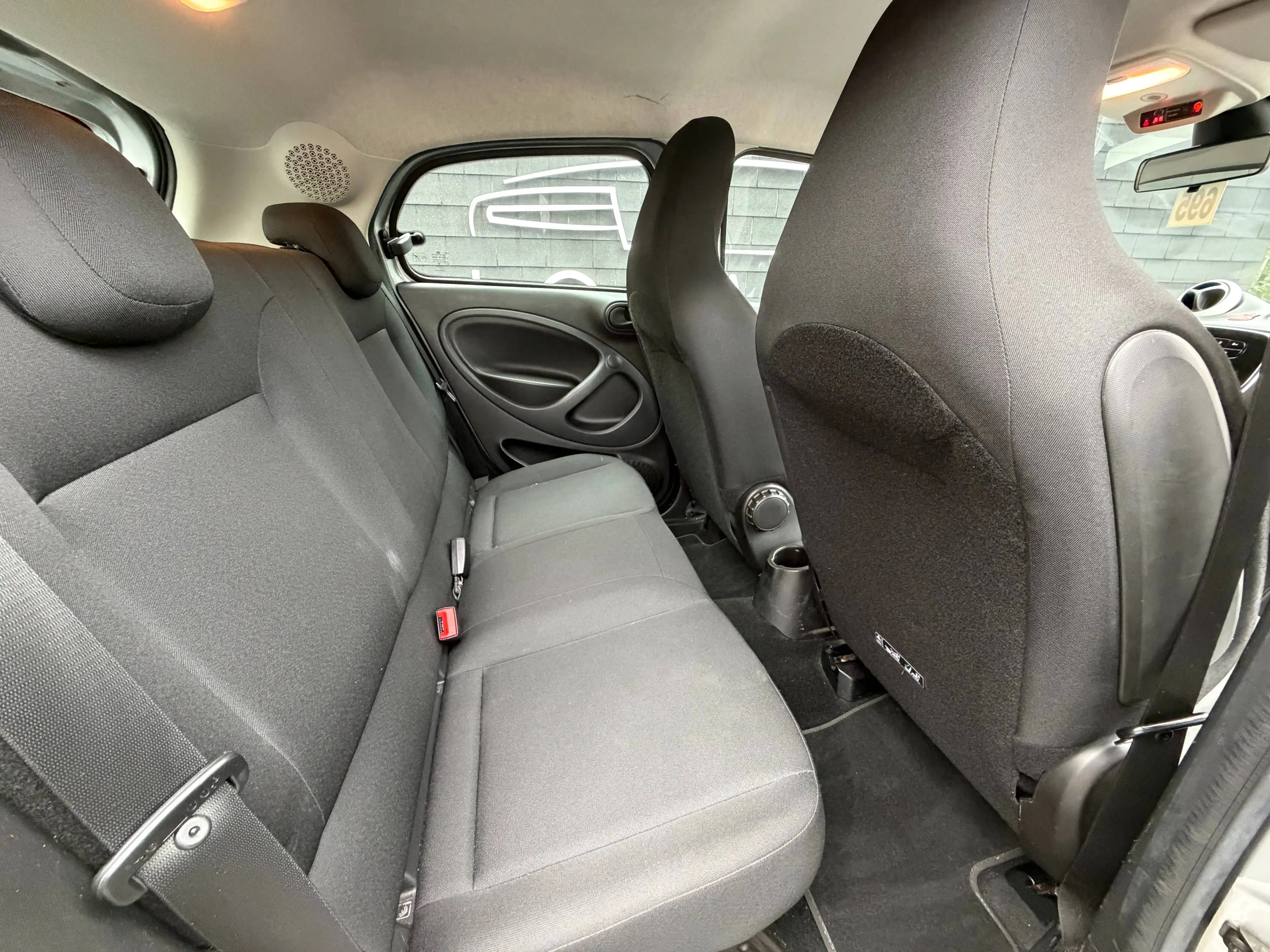 smart forFour 1.0i *** 18 581 KM *** BOITE AUTO+AIRCO+JANTES+EURO 6B — photo 14
