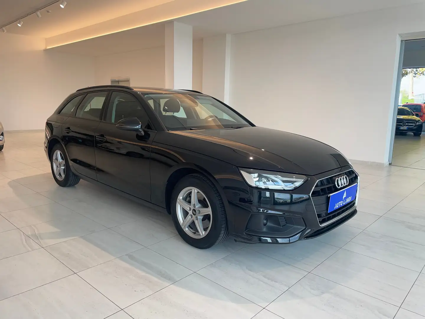 Audi A4 A4 Avant 35 2.0 tdi mhev Business 163cv s-tronic Nero - 2