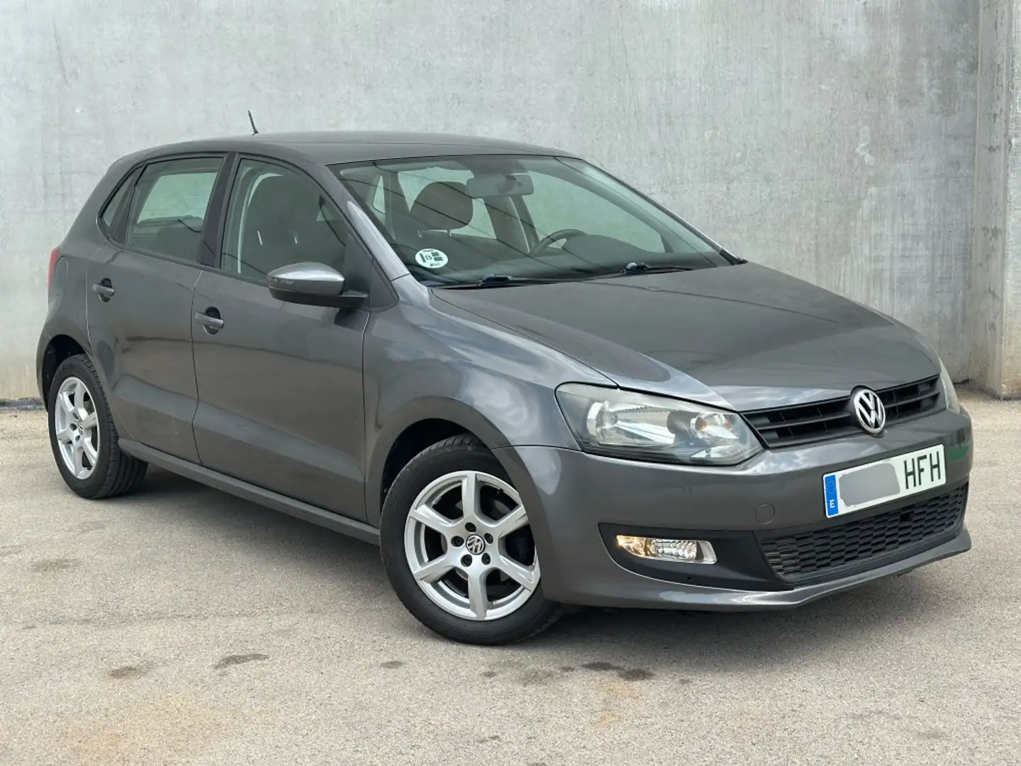 Volkswagen Polo 1.2TDI Advance Gris - 2