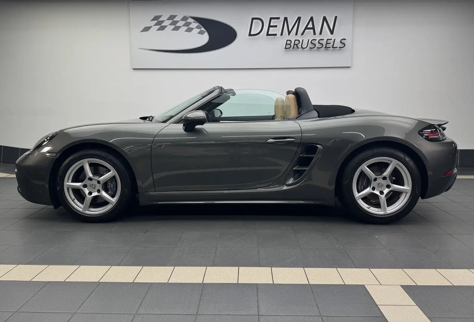 Porsche 718 PDK * Aventurine Green * Memory seat * Bose * Cam Grün - 2