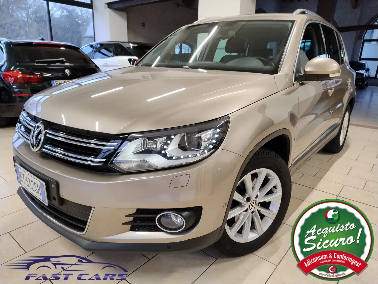 Volkswagen Tiguan Tiguan 2.0 tdi Sport #LED Bronzo - 1