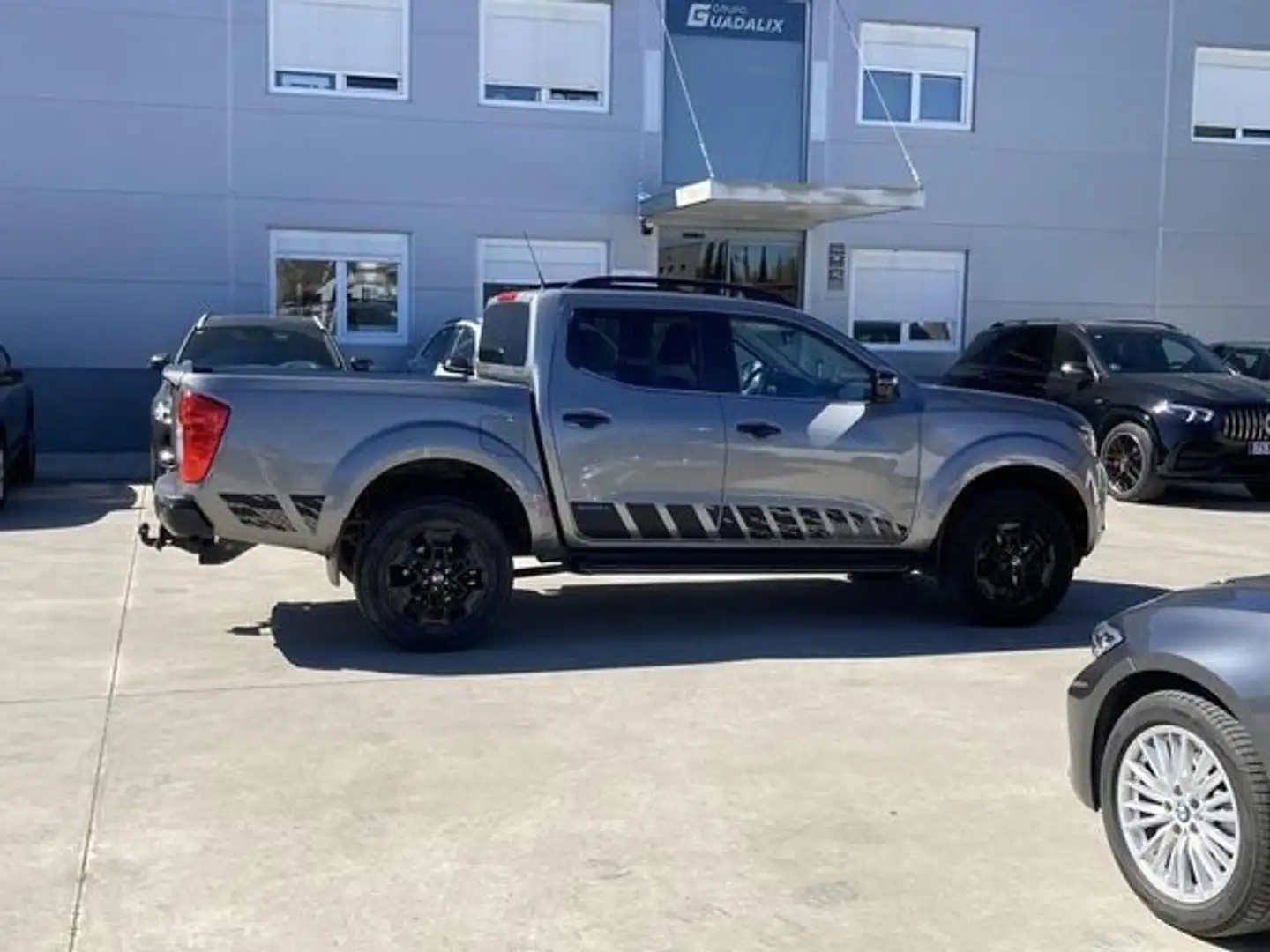 Nissan Navara NAVARA 2.3 DCI 190 DOUBLE CAB N-GUARD - 1