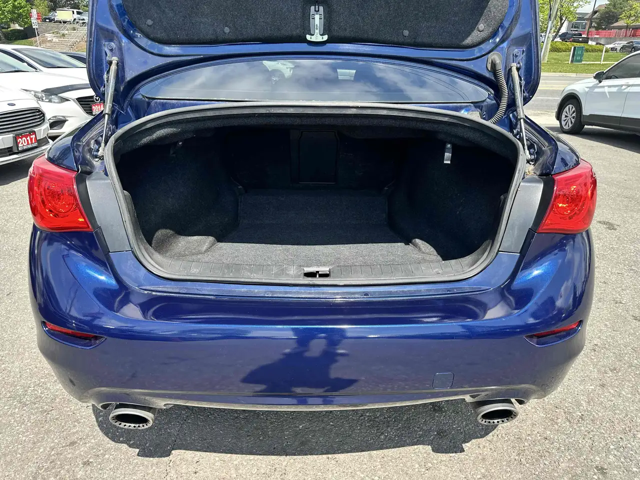 Infiniti Q50 снимка Infiniti Q50