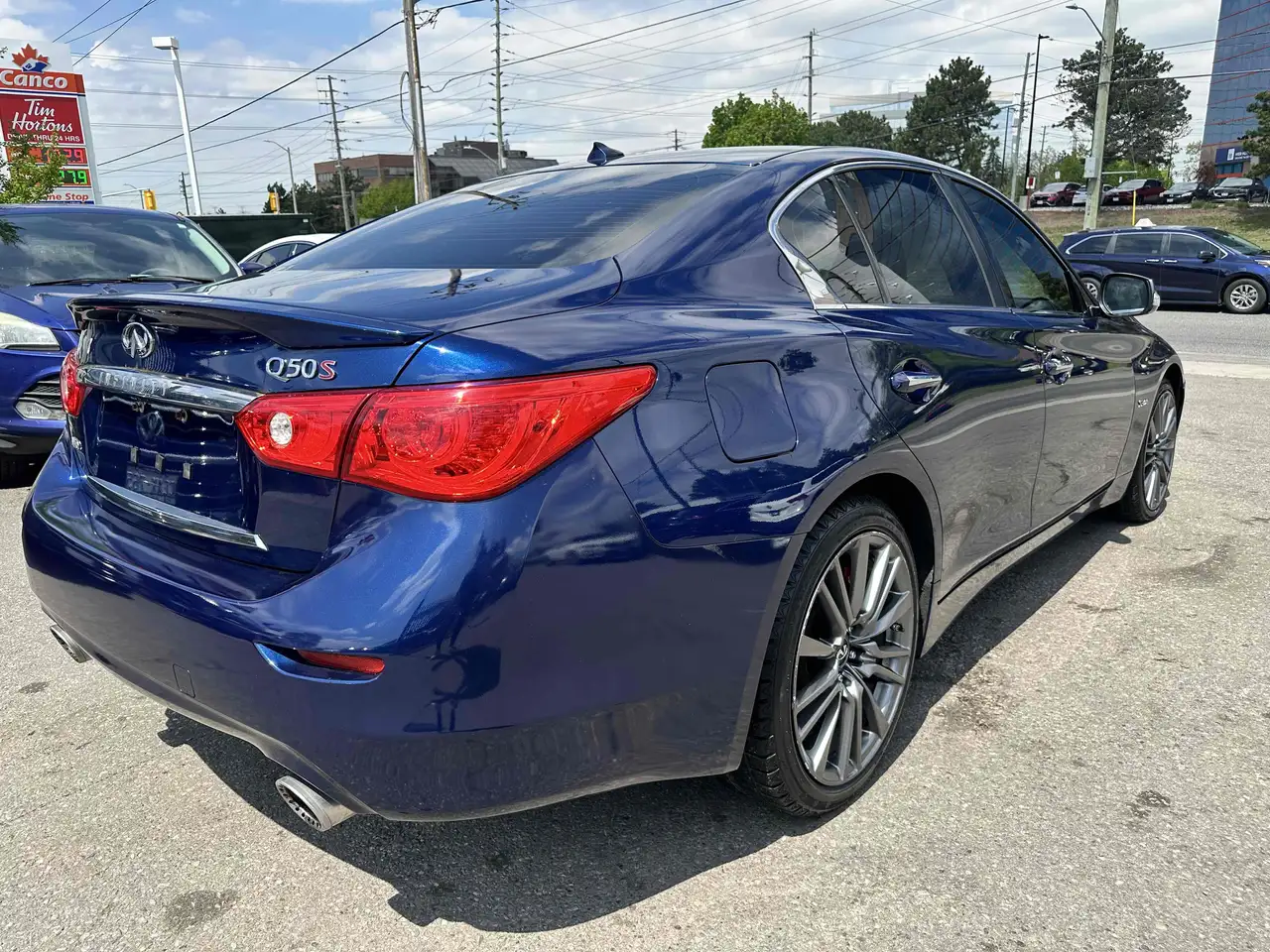 Infiniti Q50 снимка Infiniti Q50